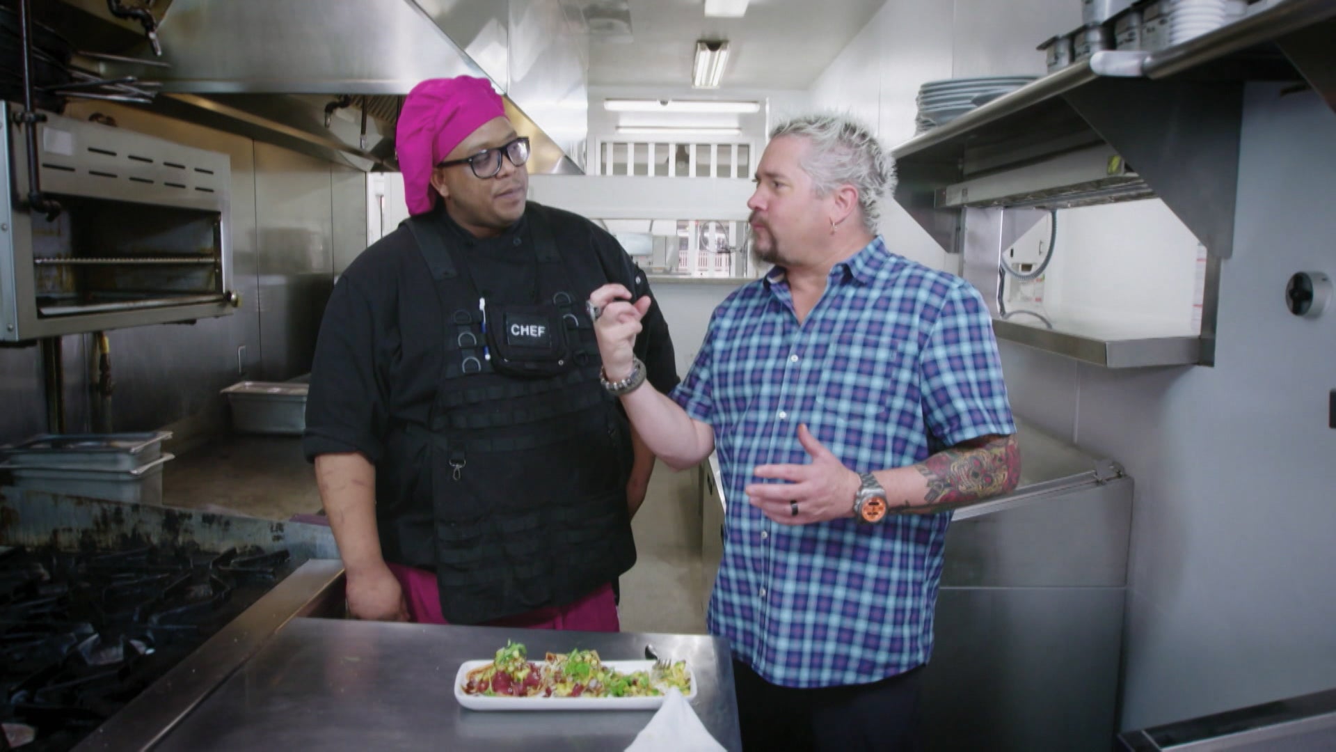 داينرز، درايف إنز آند دايفز الموسم 28 الحلقة 14 بلاين تشيكن