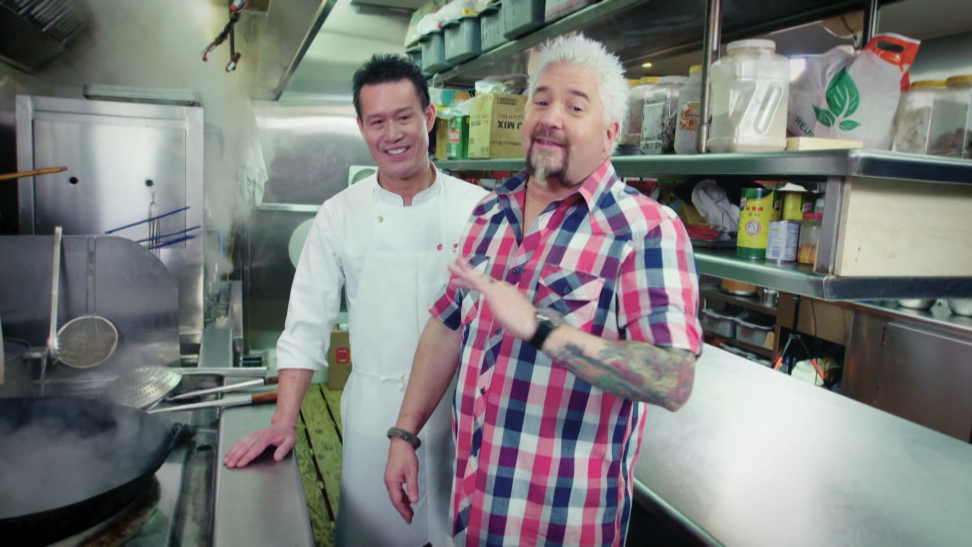 داينرز، درايف إنز آند دايفز الموسم 28 الحلقة 15 أون ذا هووك آند إن ذا بن