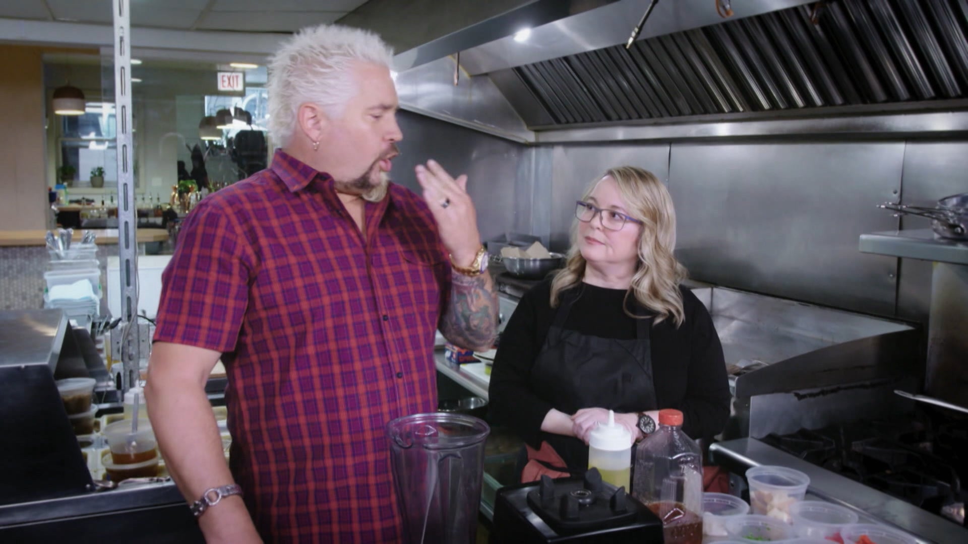 Watch Diners, Drive Ins And Dives on TV OSN Home Saudi Arabia