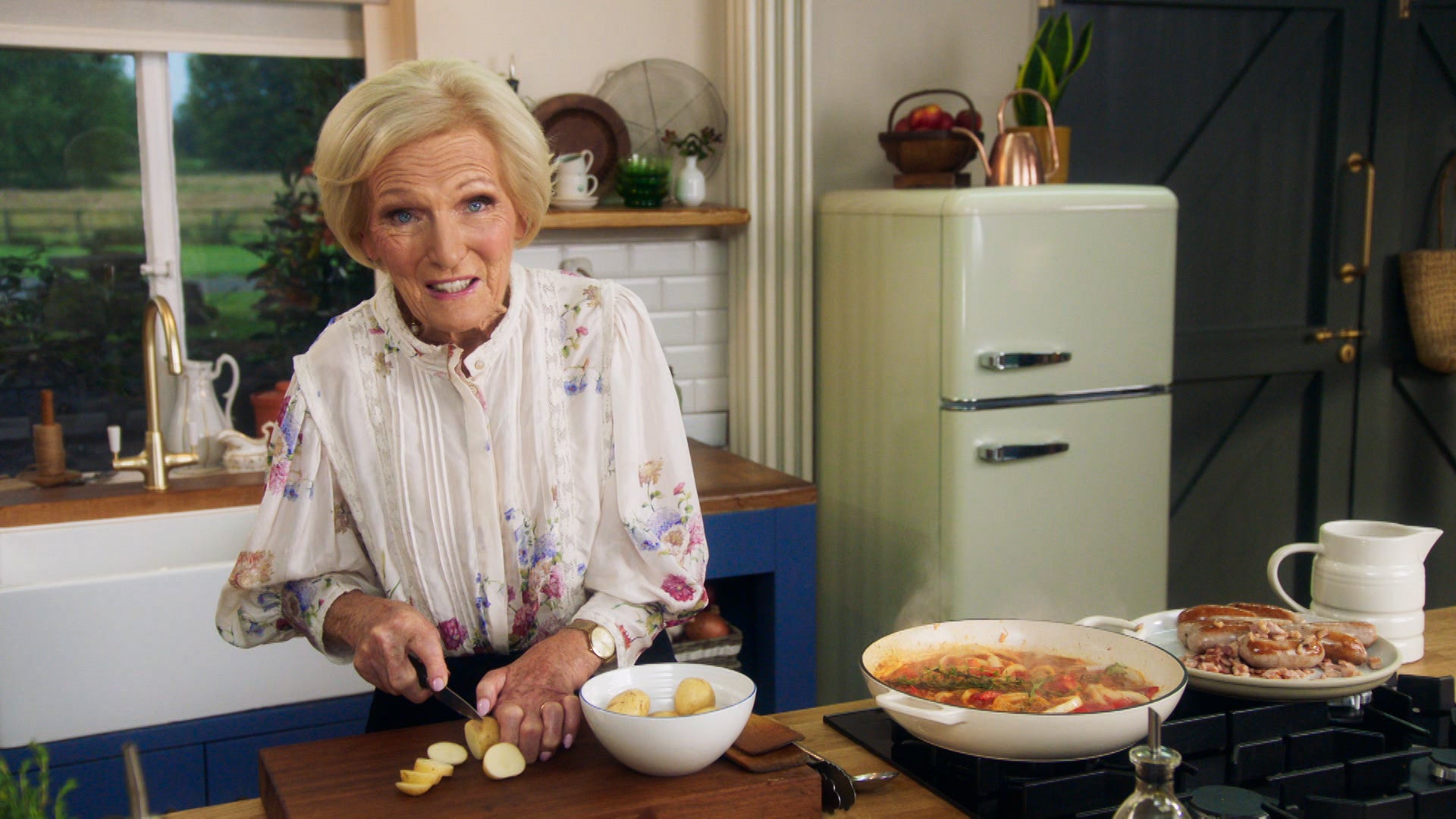 Mary Berry's Simple Comforts Season 1 Episode 6 Winter Woodland