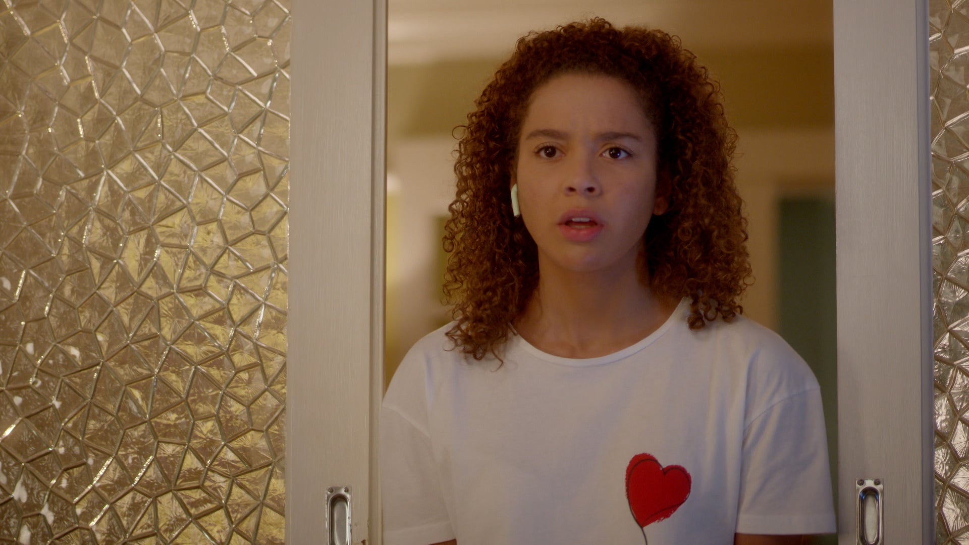 Goldie's Oldies Season 1 Episode 113 Kicking and Scheming