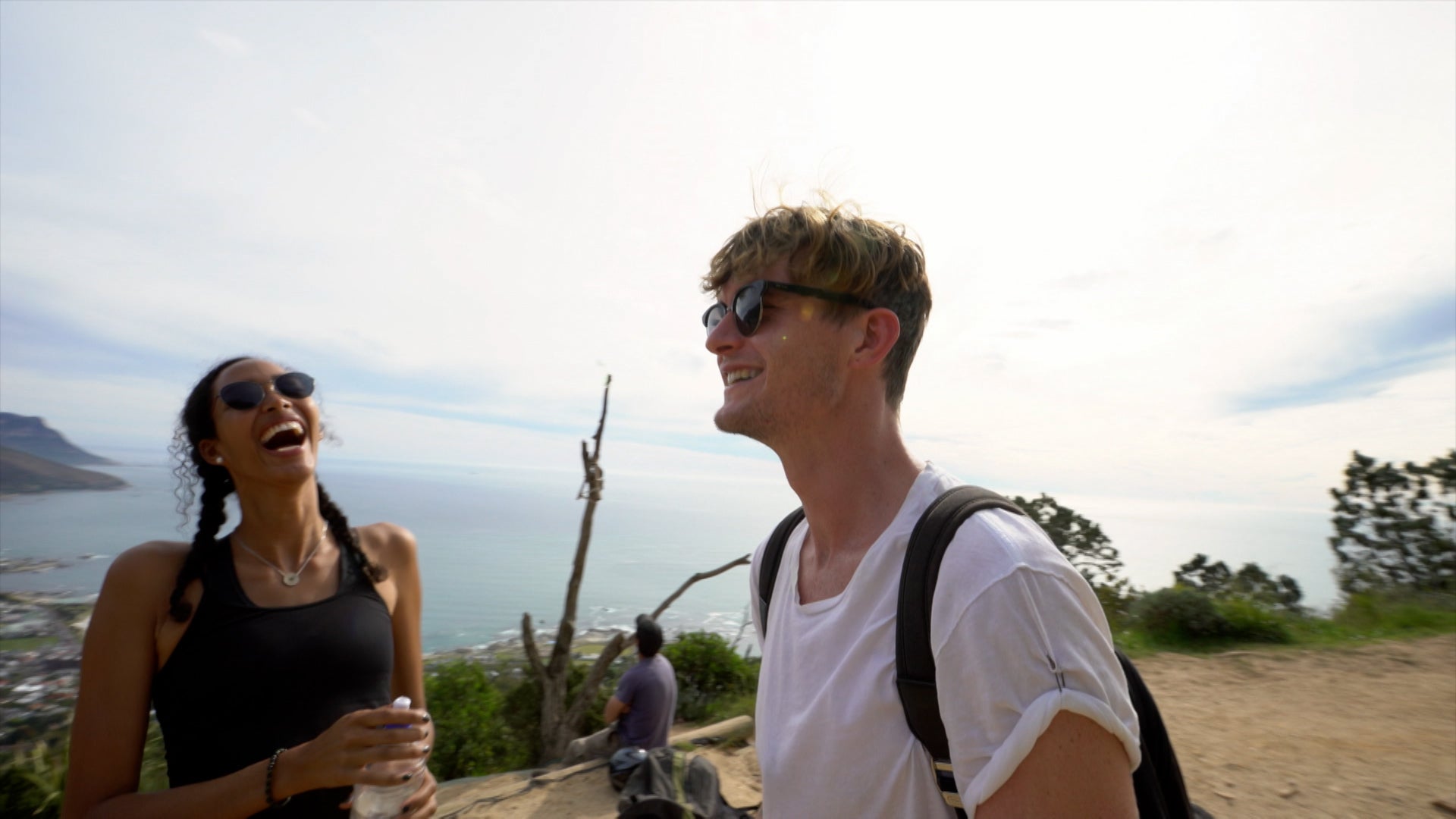 ذا بيوتيفل بيبول الموسم 1 الحلقة 10 ليتينغ غو