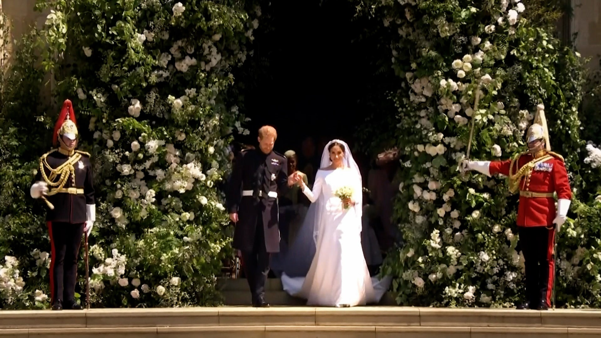 سيكرتس أوف ذا رويالز: إنسايد ذا كراون الموسم 1 الحلقة 2 الحلقة 2