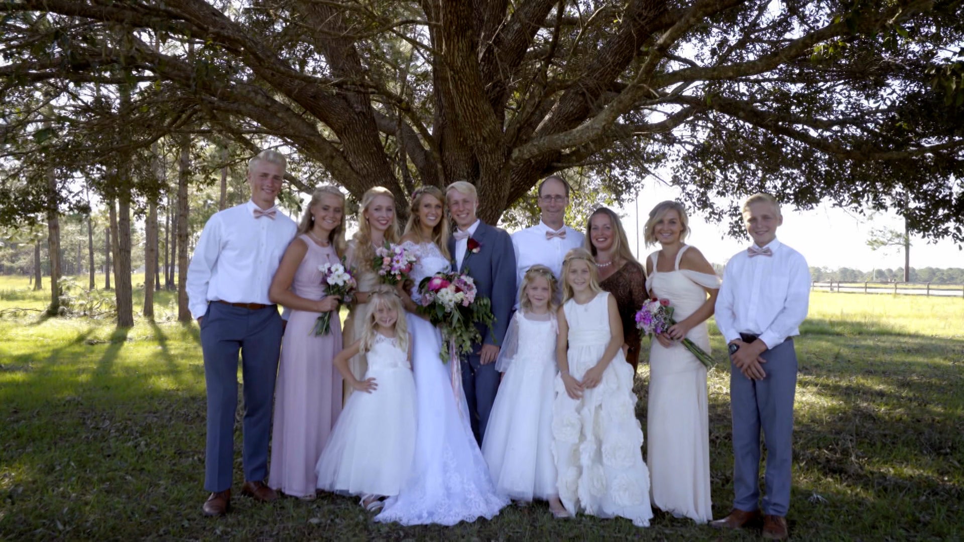 ولكم تو بلاثفيل الموسم 1 الحلقة 1 قابل عائلة بلاث