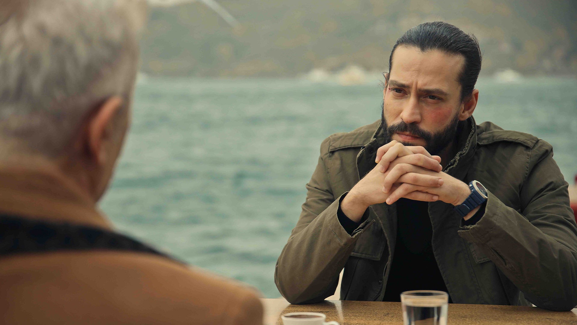 ثلاث قروش الموسم 1 الحلقة 16 العرس و الجنازة - الجزء الأول