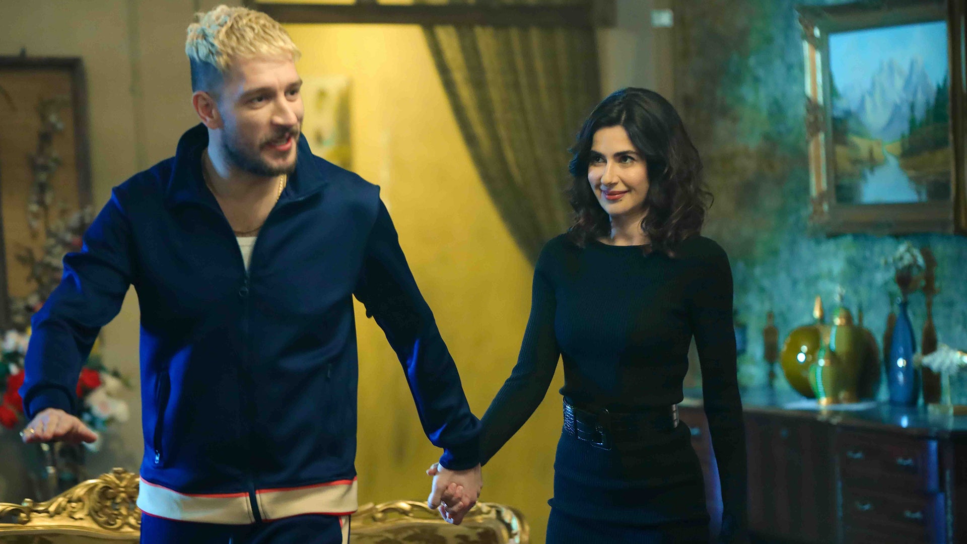 ثلاث قروش الموسم 1 الحلقة 33 عدو عدوي صديقي- الجزء 3