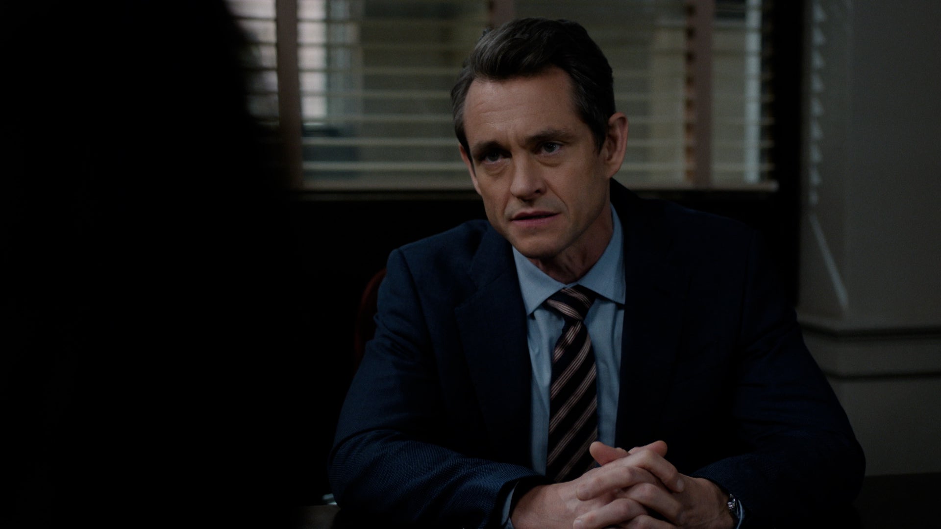 لوو أند أوردر الموسم 25 الحلقة 8 الطفيلي