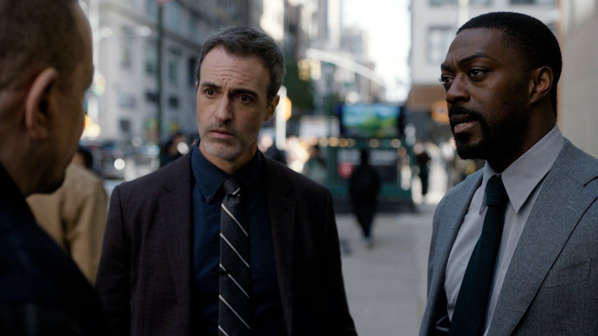 لوو أند أوردر الموسم 25 الحلقة 9 نُدف ثلجية الجزء 1