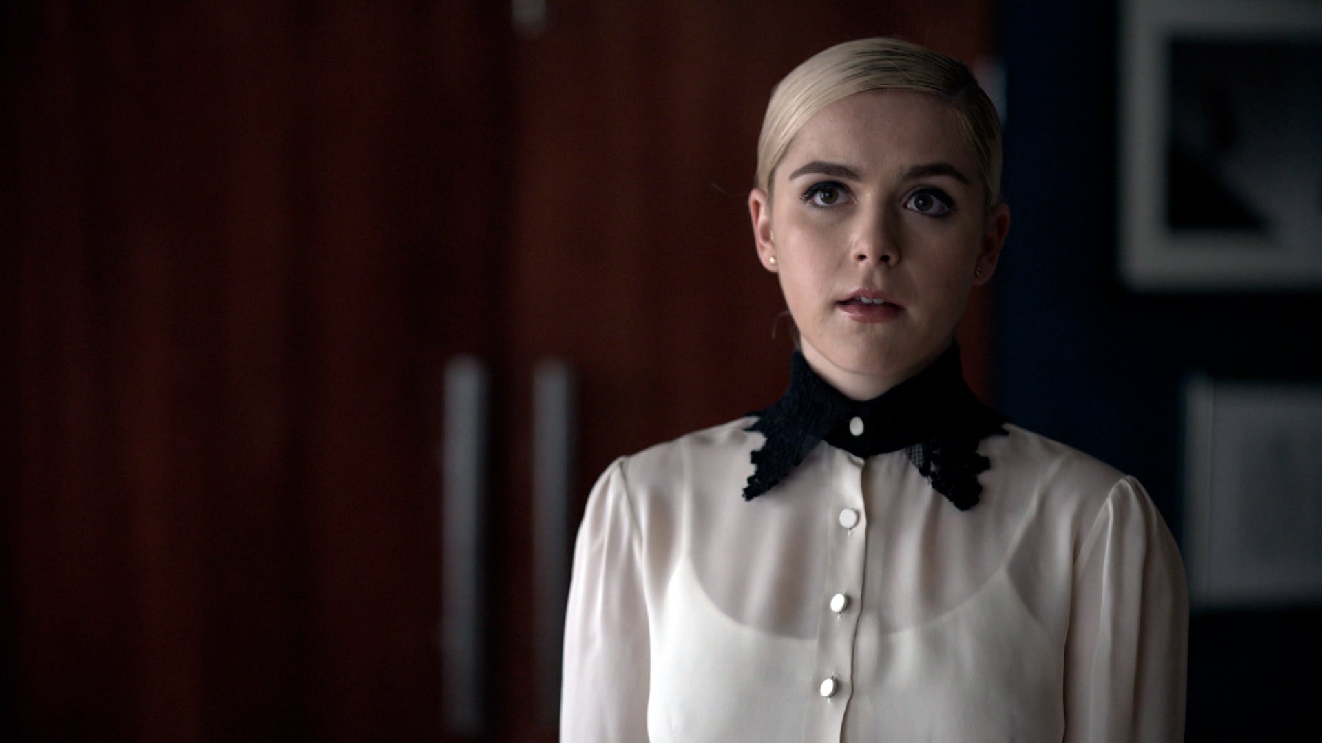 Swimming With Sharks Season 1 Episode 5 Chapter Five