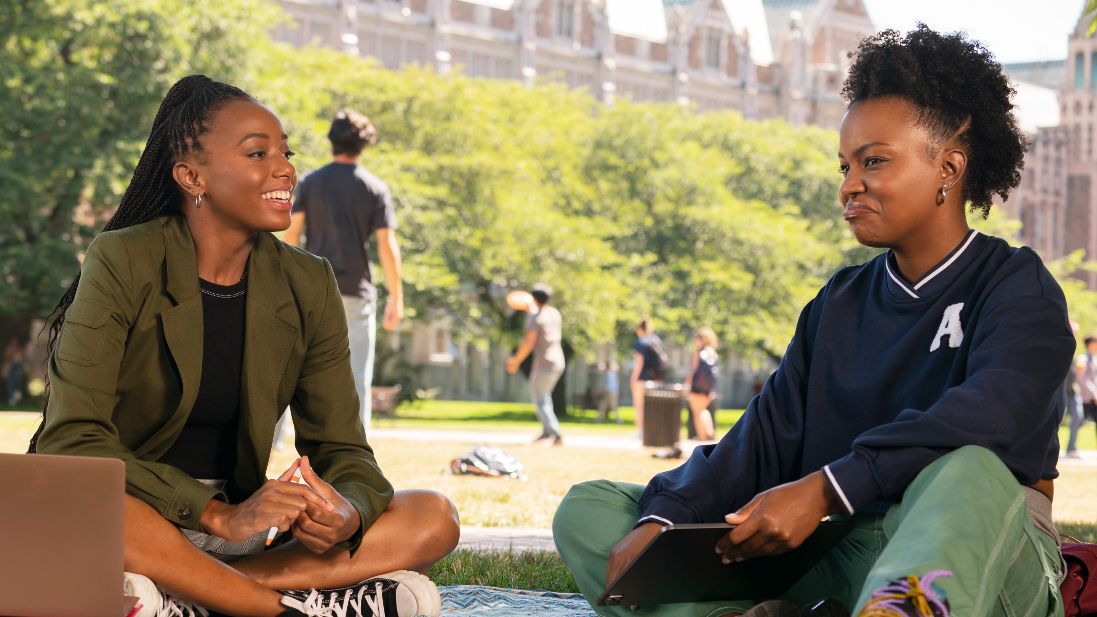 The Sex Lives of College Girls Season 2 Episode 10 The Rooming Lottery