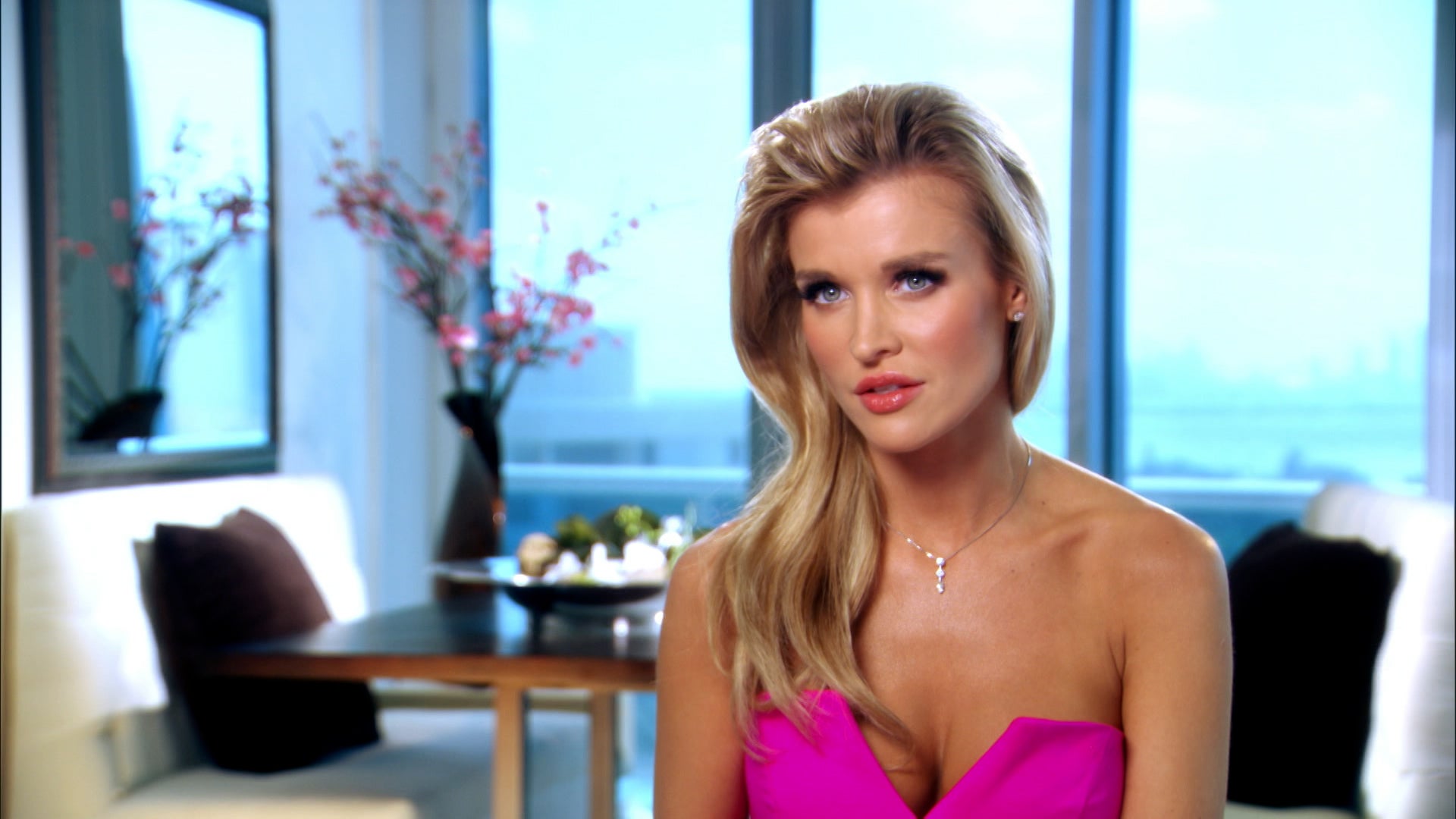 ذا ريل هاوزوايفز أوف ميامي الموسم 2 الحلقة 4 شي بيت مي تو ذا تويت!