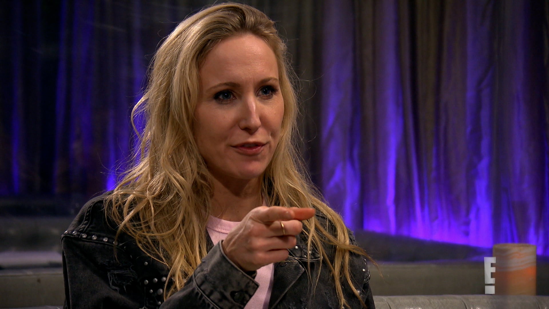 ويلكام هوم نيكي غلايسر؟ الموسم 1 الحلقة 8 إل أيه أور سانت لويس؟