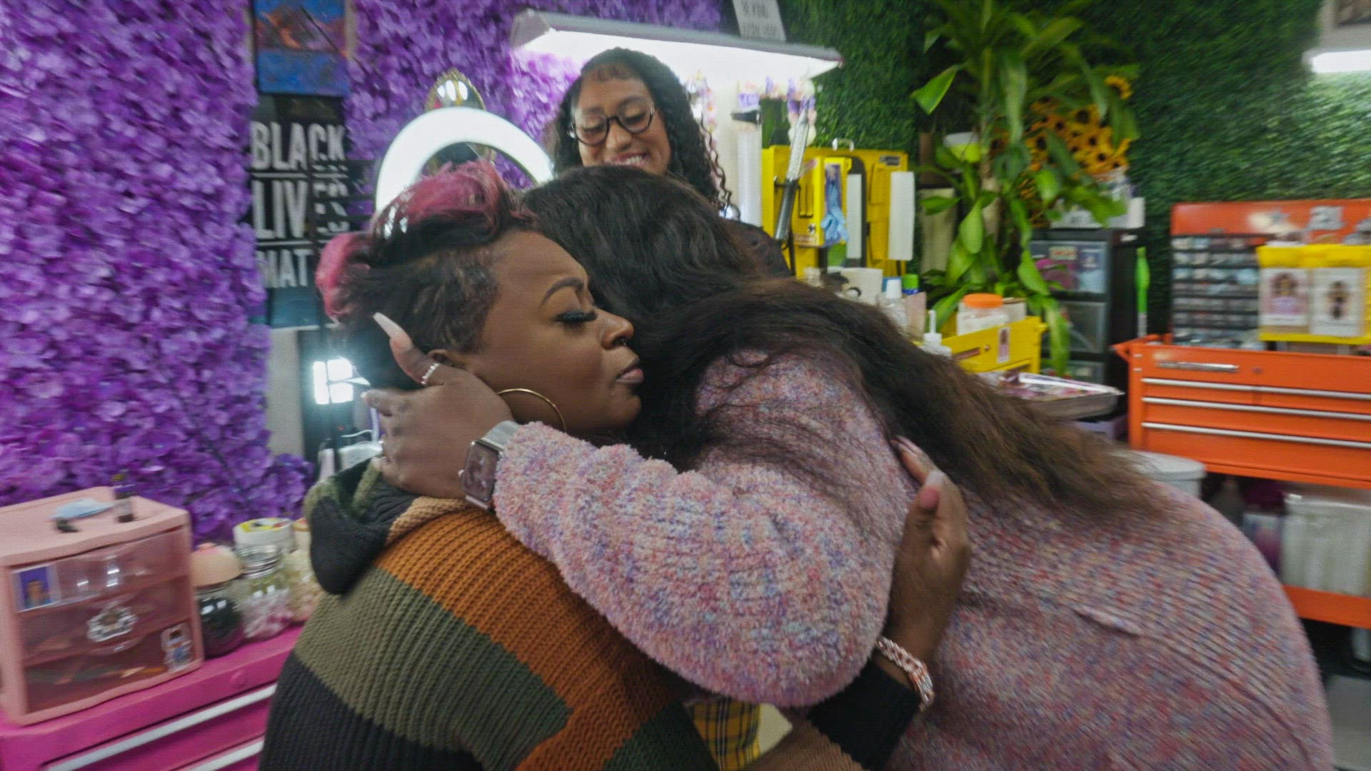 Extreme Sisters Season 2 Episode 1 So Happy Together