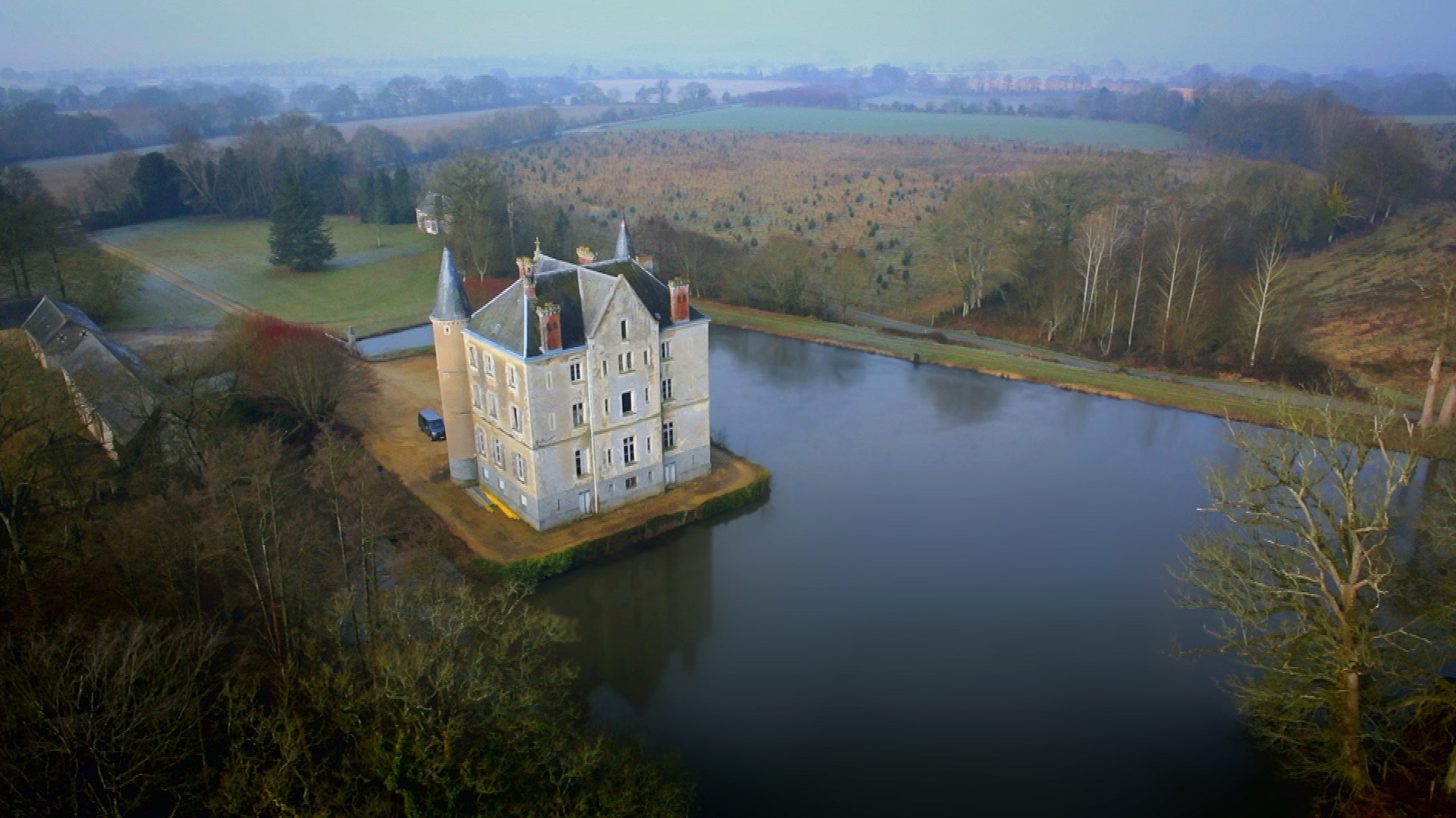 Watch Escape to the Chateau on TV OSN Home UAE