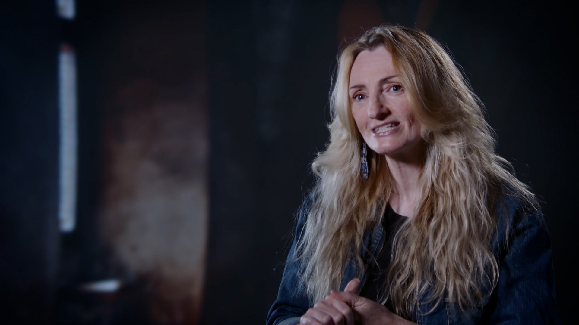 سيكرت نازي اكسبديشنز الموسم 1 الحلقة 6 رونز