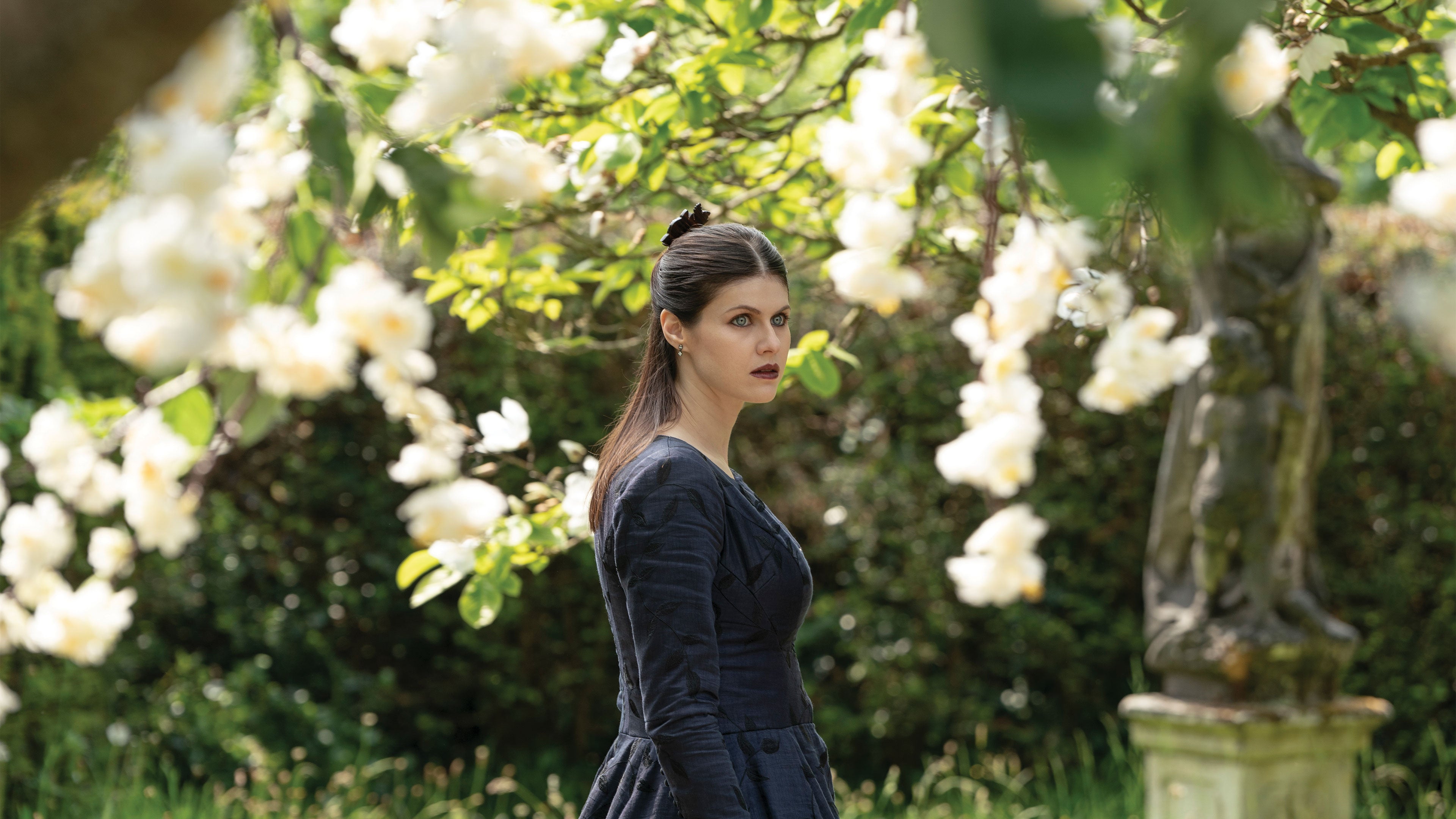 أن ريسيز مايفير ويتشيز الموسم 2 الحلقة 7 شبكة معقدة