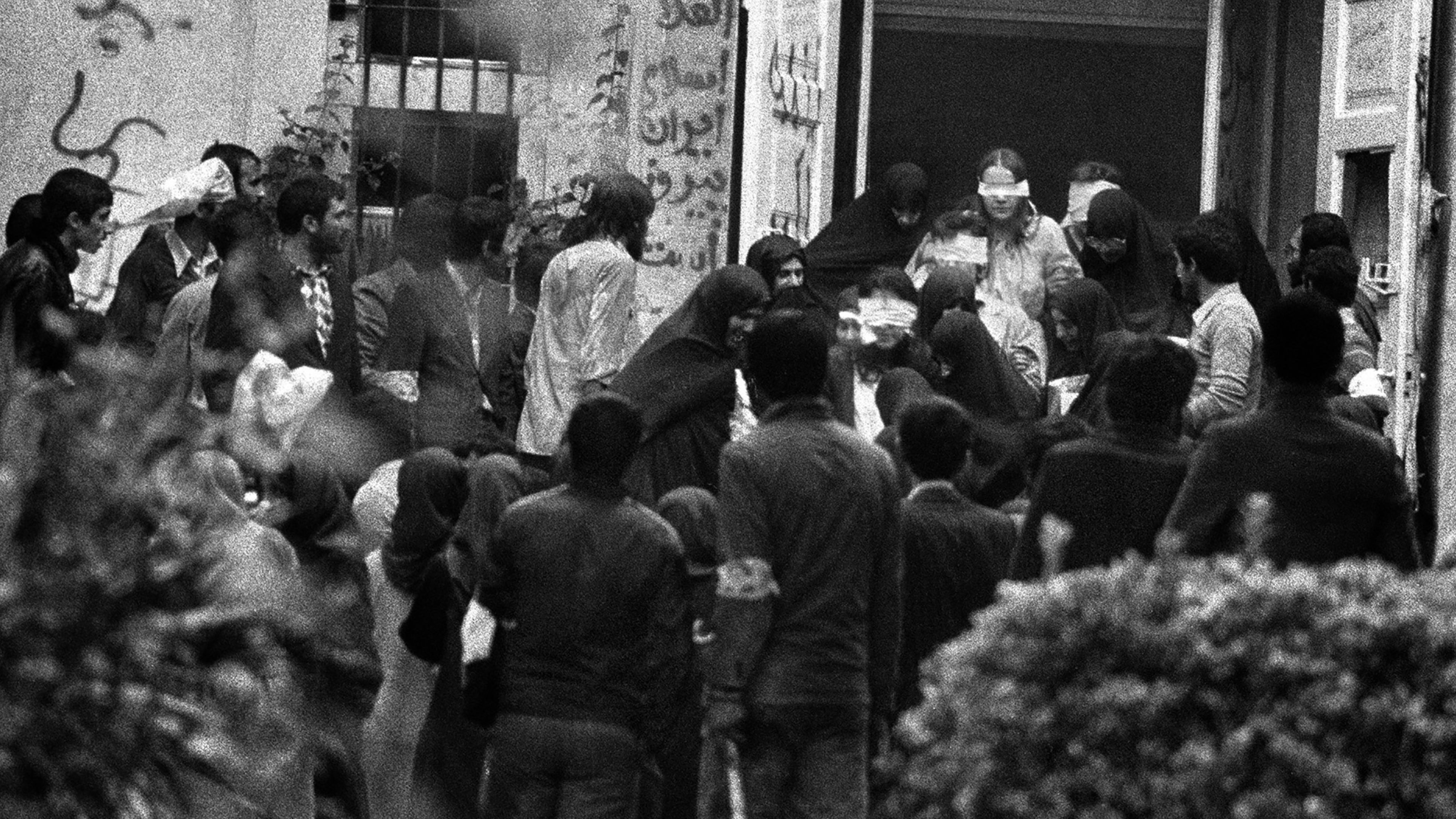 هوستيجز الموسم 1 الحلقة 1 بارت ون: ذا بيكوك ثرون