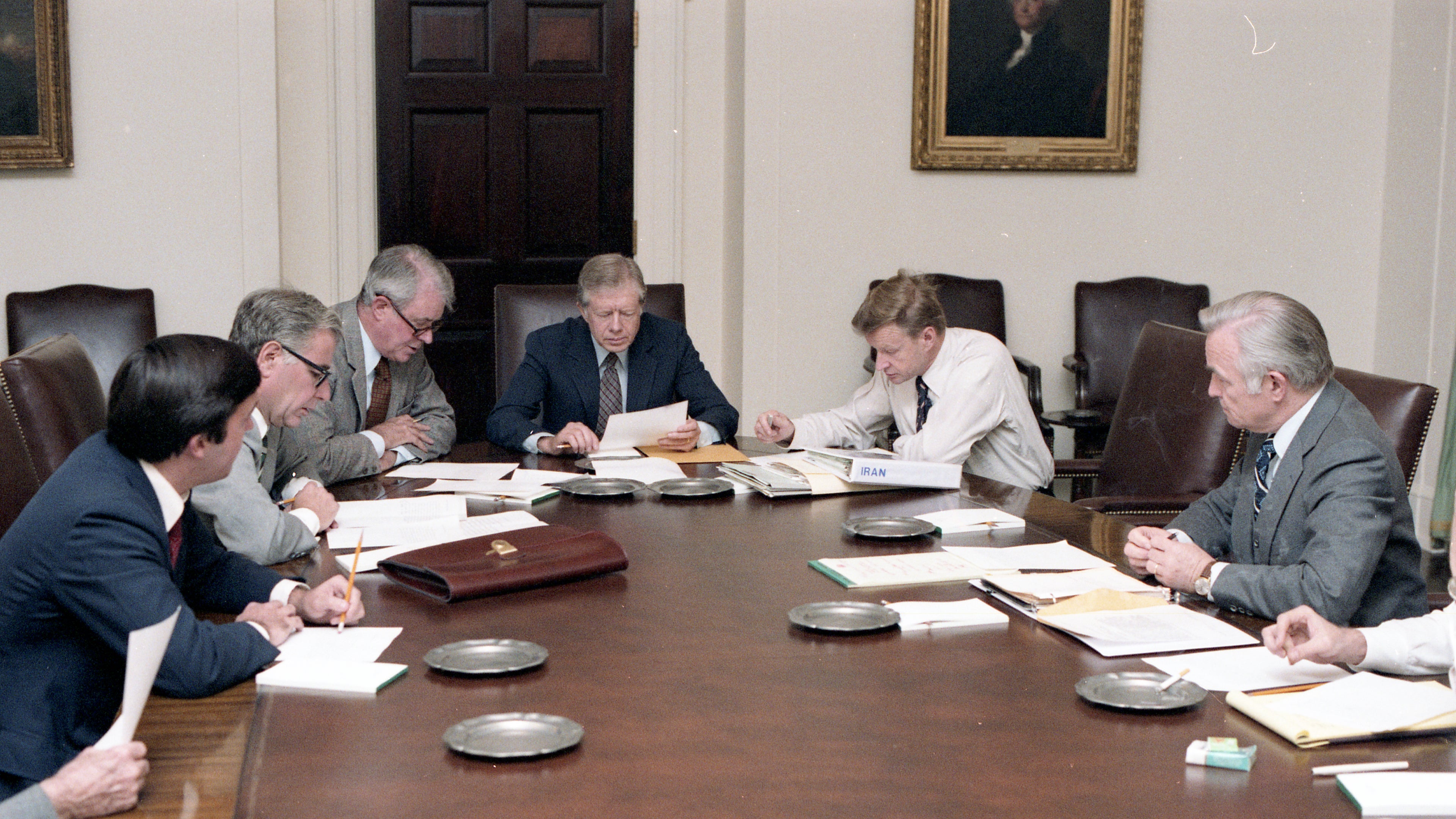 هوستيجز الموسم 1 الحلقة 3 بارت ثري: ذا ساند ستورم