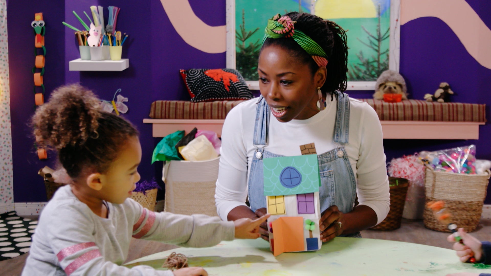 Curious Crafting Season 1 Episode 9 Paper Bag House