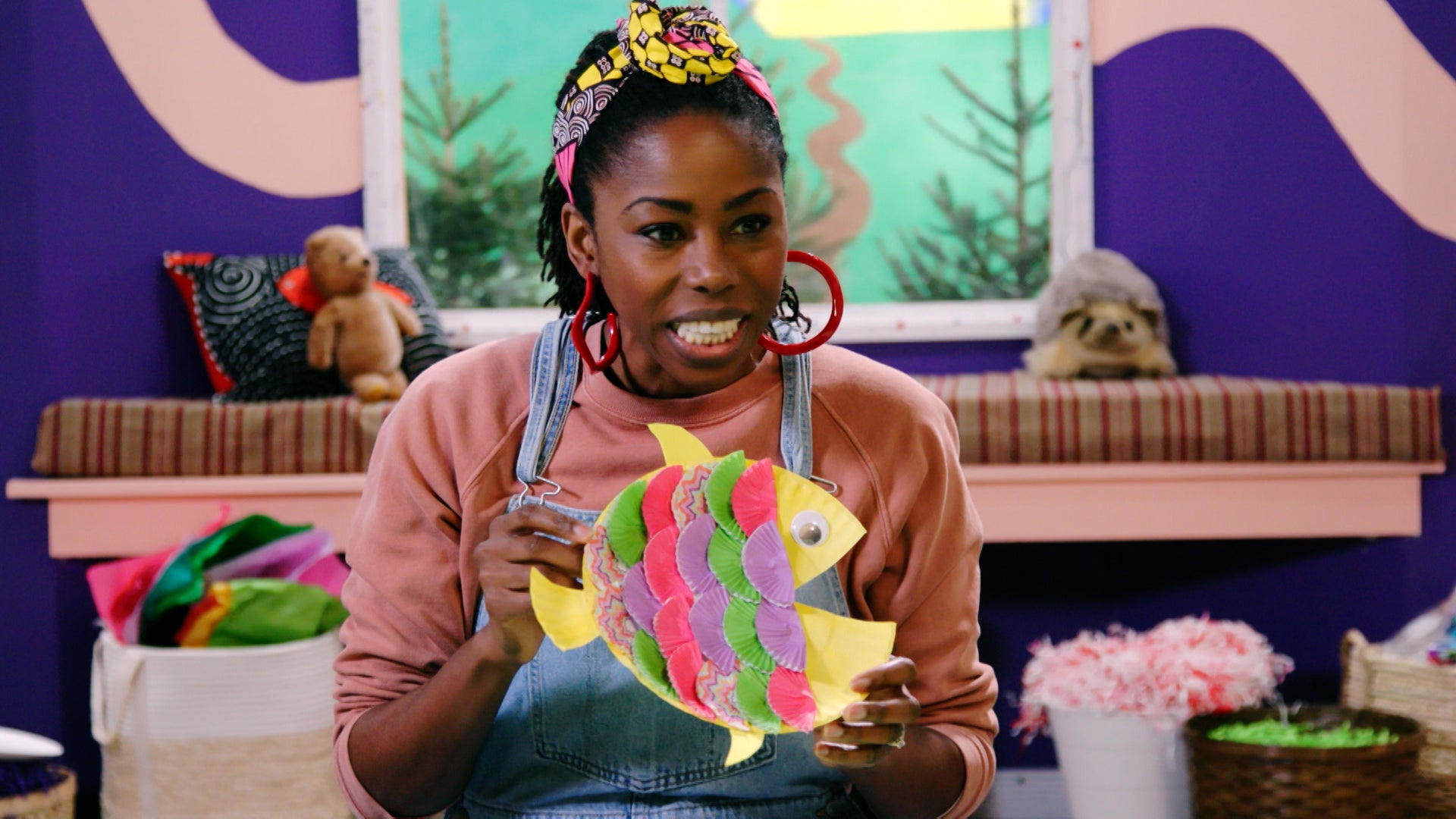 Curious Crafting Season 1 Episode 38 Cupcake Liner Fish