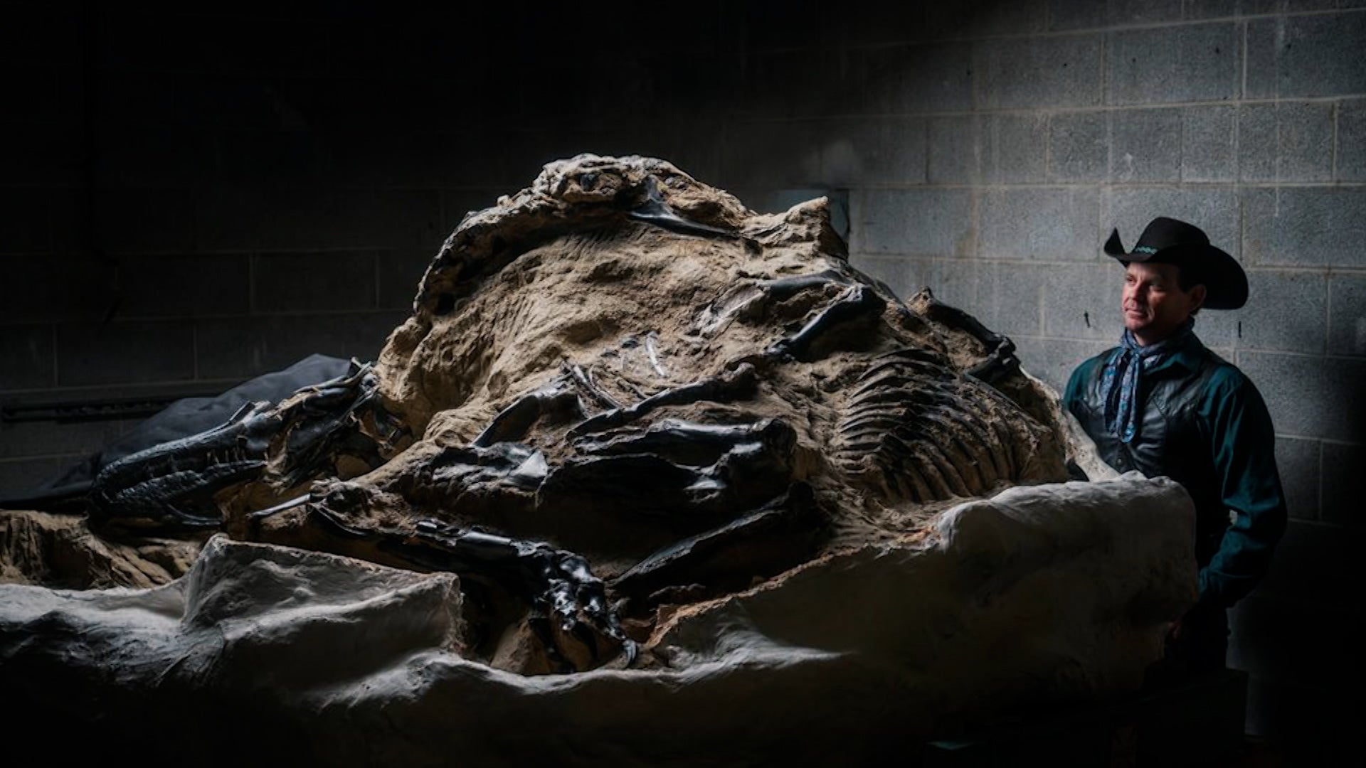 Dino Hunters Season 1 Episode 1 Dinosaur Cowboys