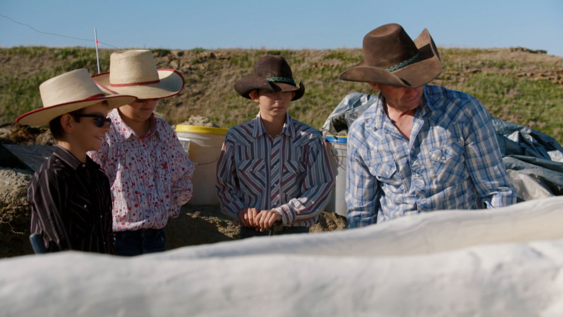 Dino Hunters Season 1 Episode 2 Million-Dollar Dino