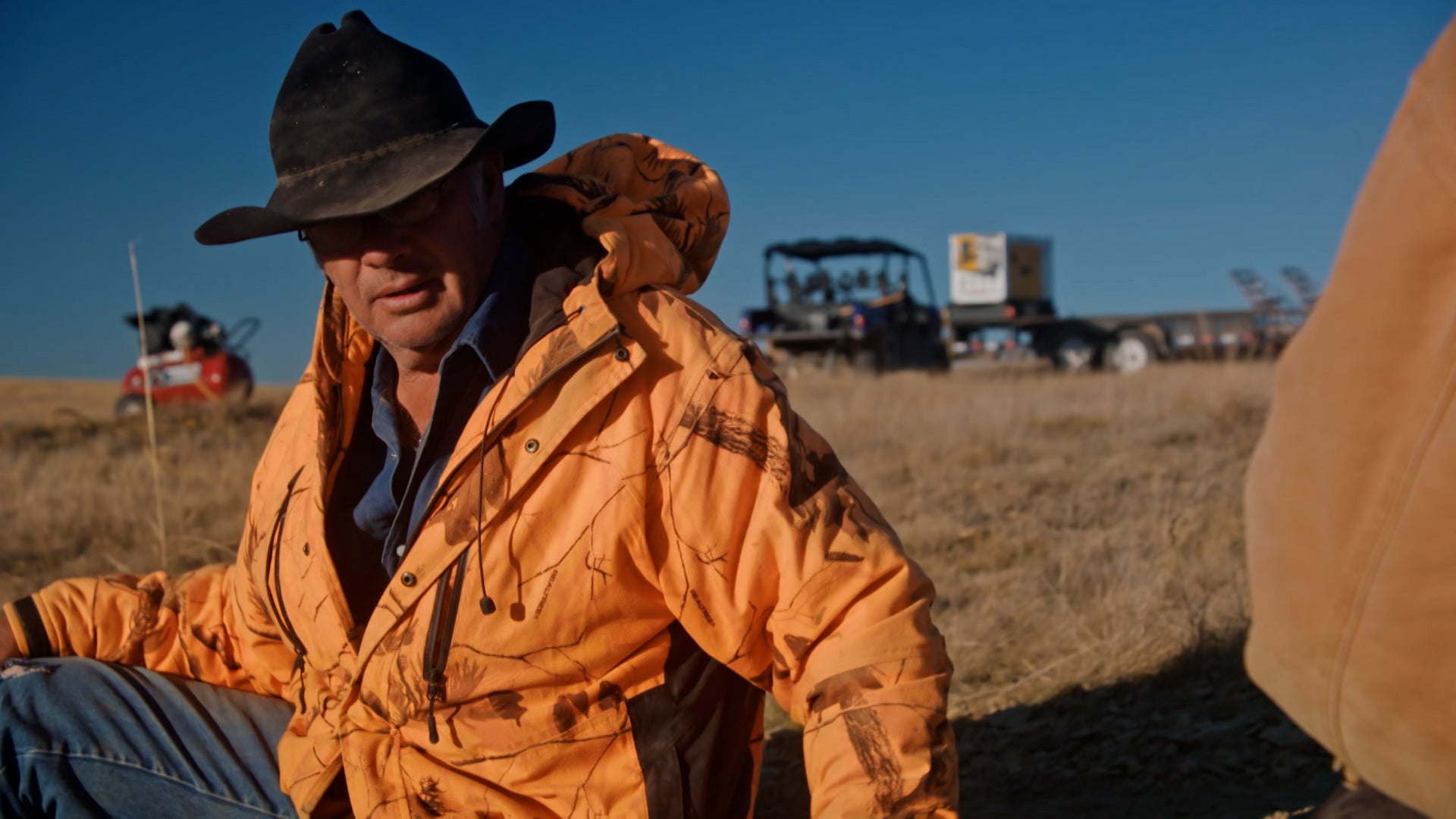 Dino Hunters Season 1 Episode 6 Nano Or T-Rex