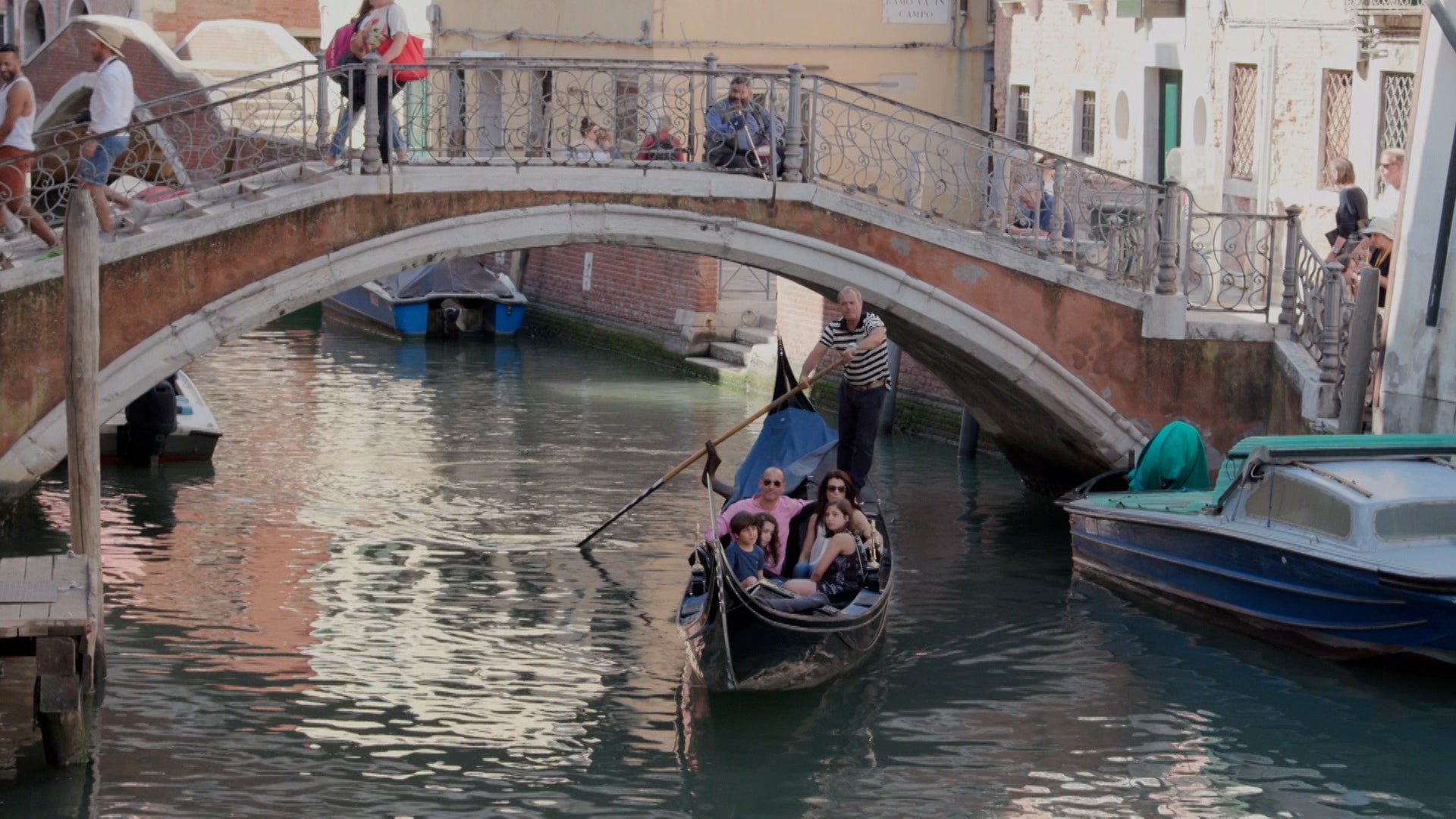 ديفيد روكوز دولشي إيطاليا الموسم 1 الحلقة 2 أولد فينيس أون ذا واتر