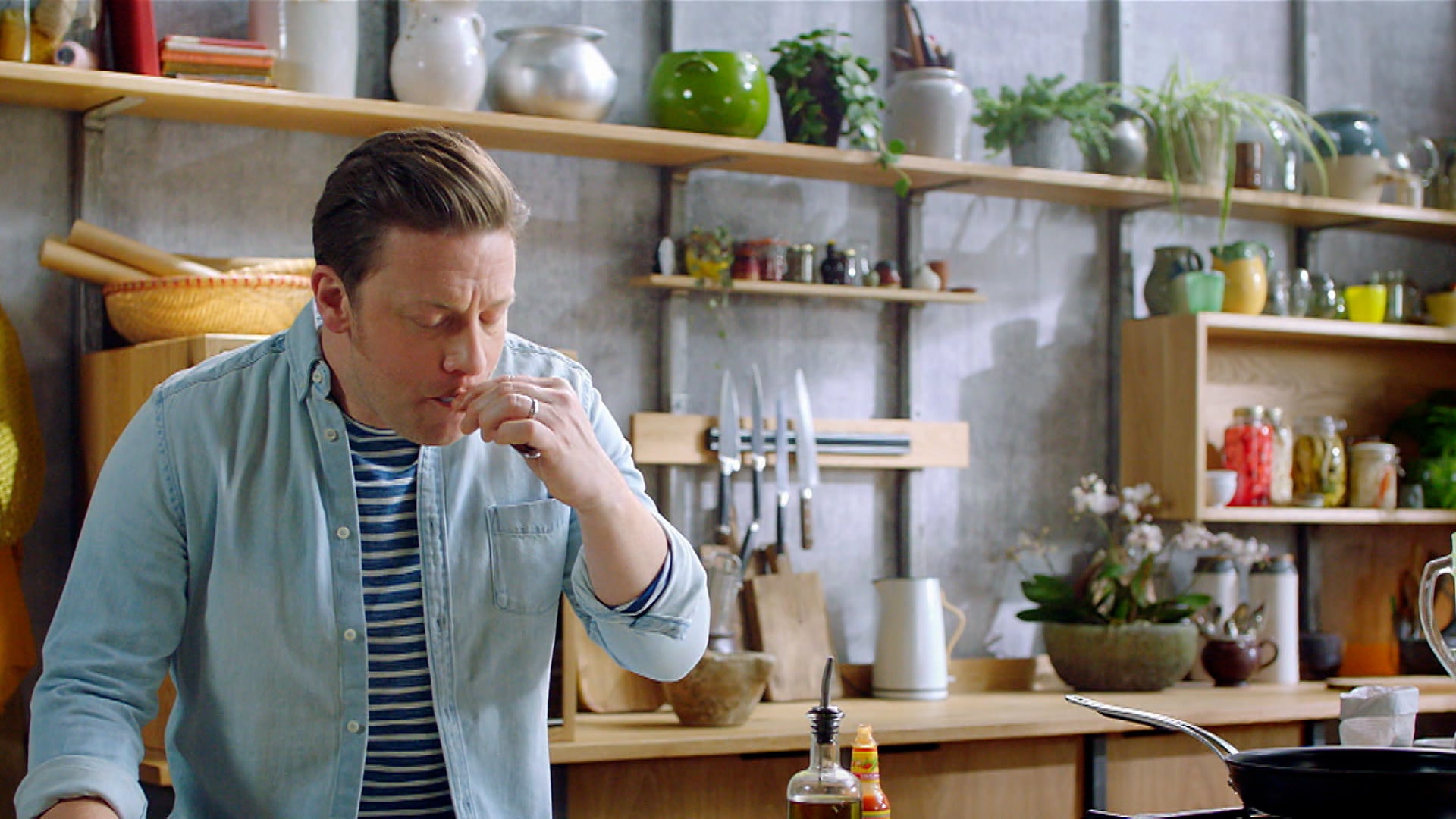 جيمي: كيب كوكينغ أند كاري أون الموسم 1 الحلقة 13 الحلقة 13