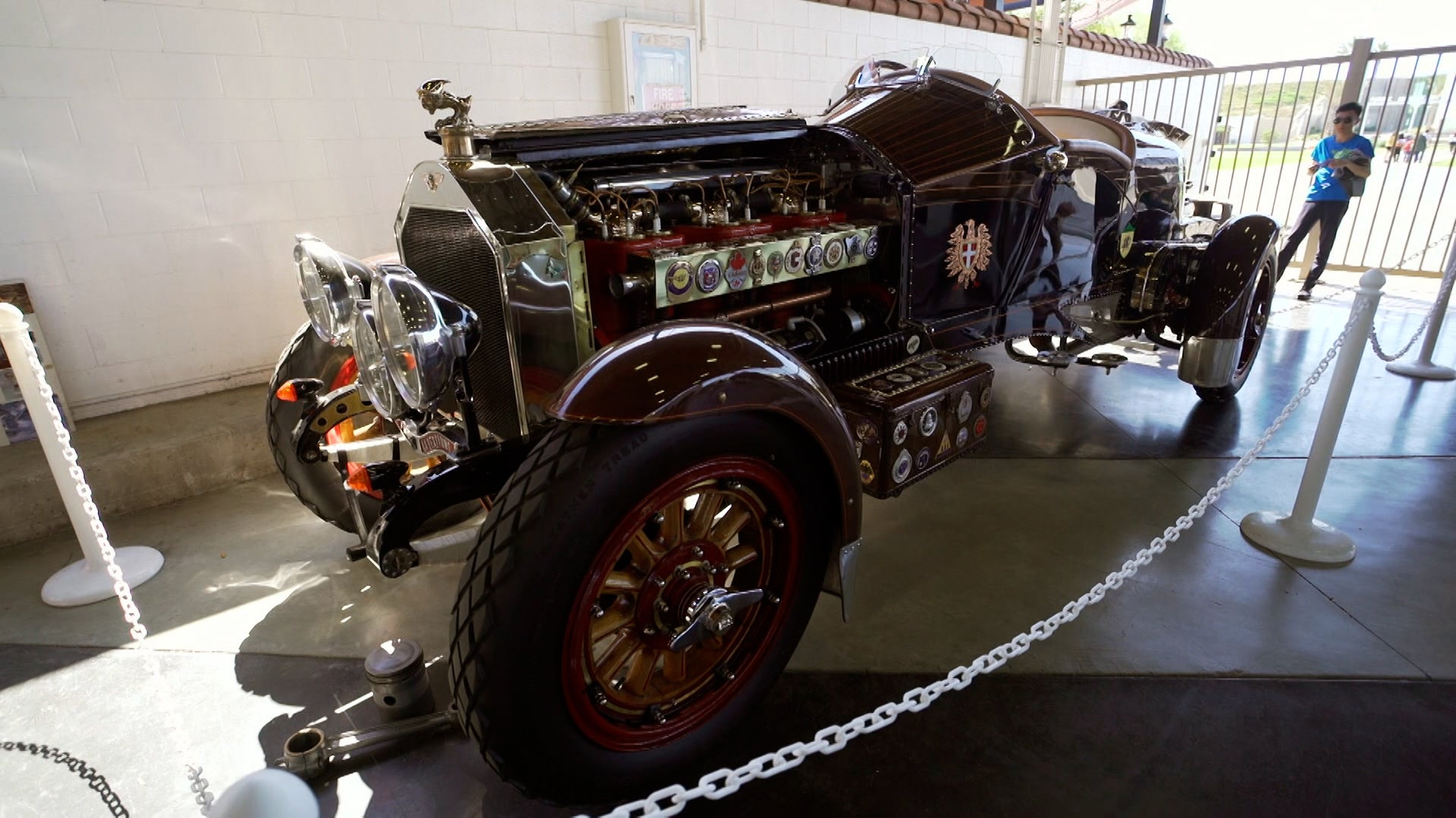 Kindig Customs Season 6 Episode 4 Car Show to the Stars