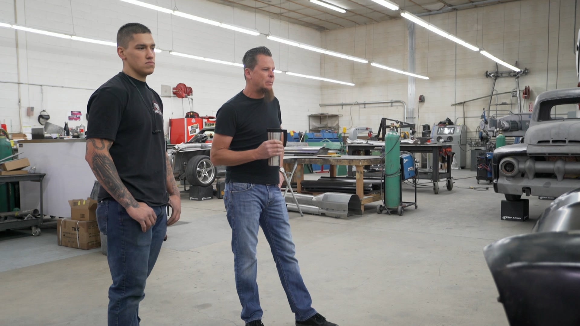 Kindig Customs Season 6 Episode 13 The Do-It-Yourself Nova