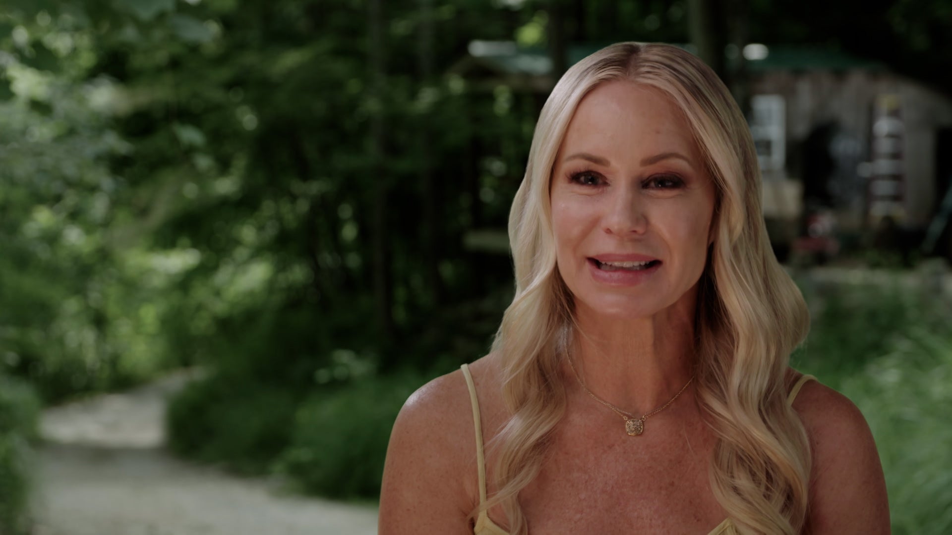 Love Off the Grid Season 1 Episode 5 Polyamory Problems