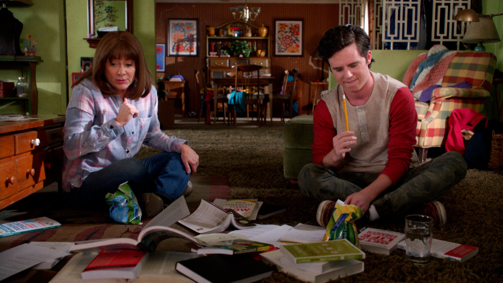 The Middle Season 9 Episode 14 Guess Who's Coming to Frozen Dinner