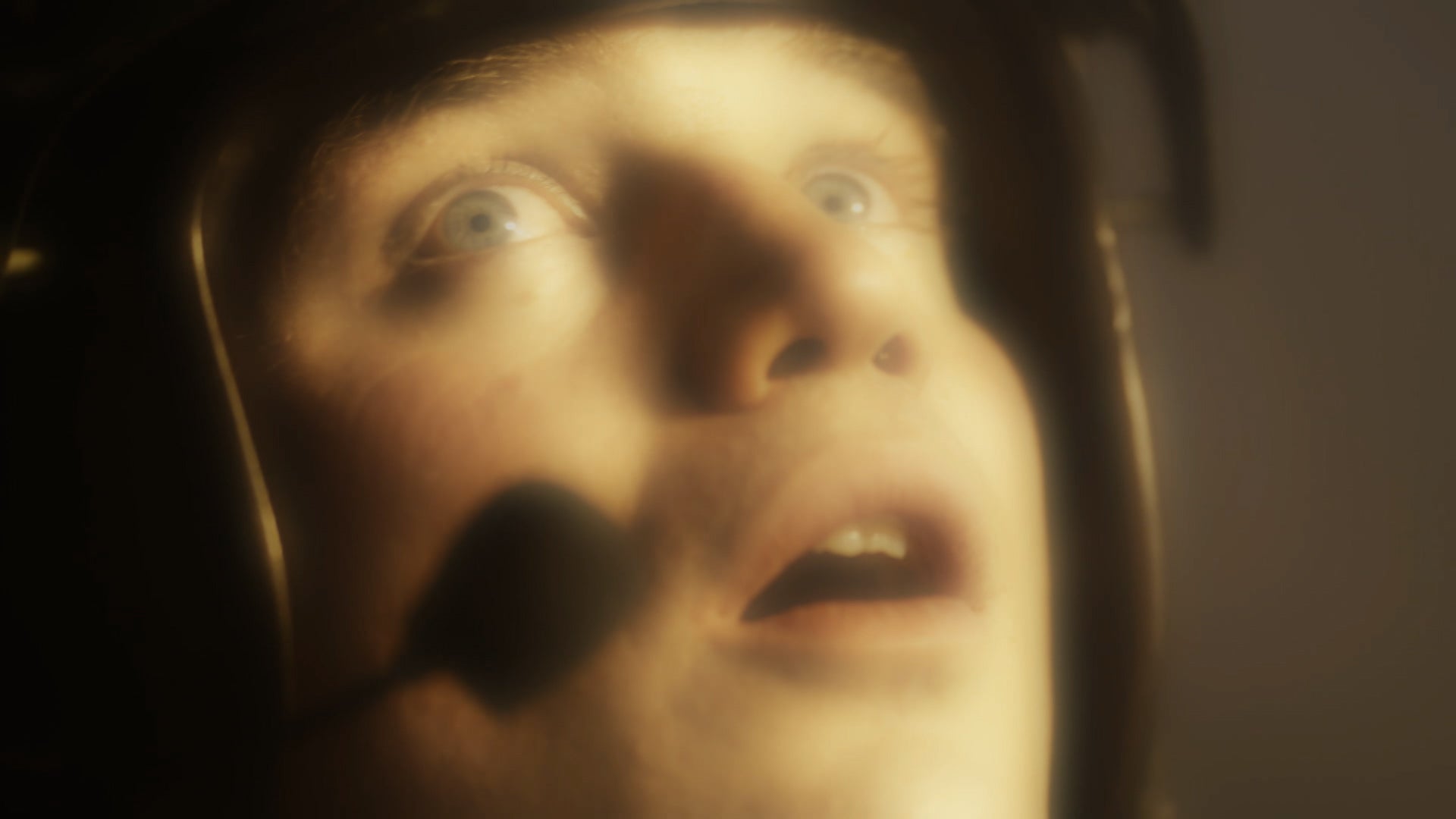 يو إف أو ويتنس الموسم 1 الحلقة 2 سيكرتس أوف ذا ستيت