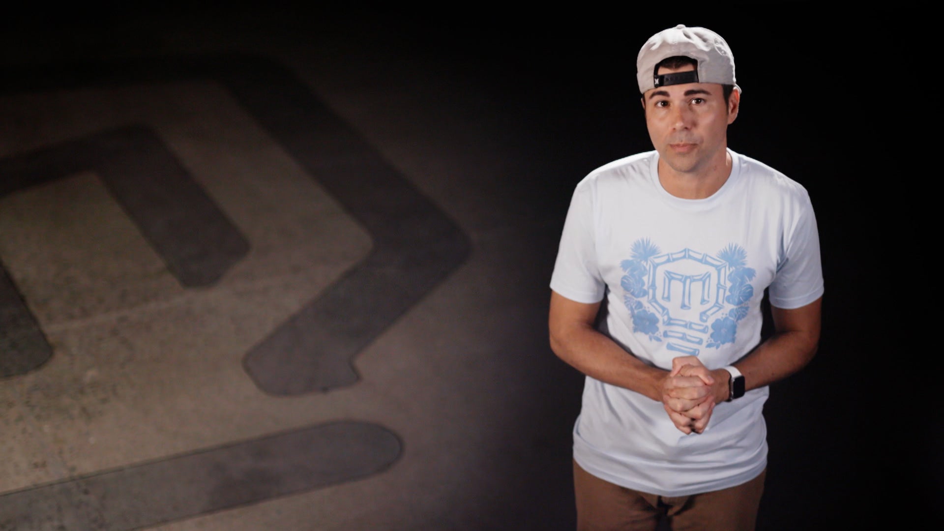 ذيس إز مارك روبر الموسم 1 الحلقة 2 ياس أيم ذا غليتير بومب غاي