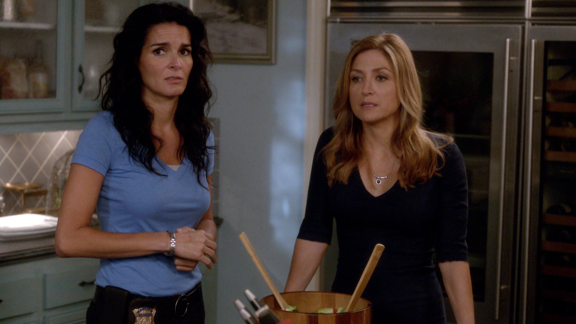 Rizzoli & Isles Season 4 Episode 14 Just Push Play
