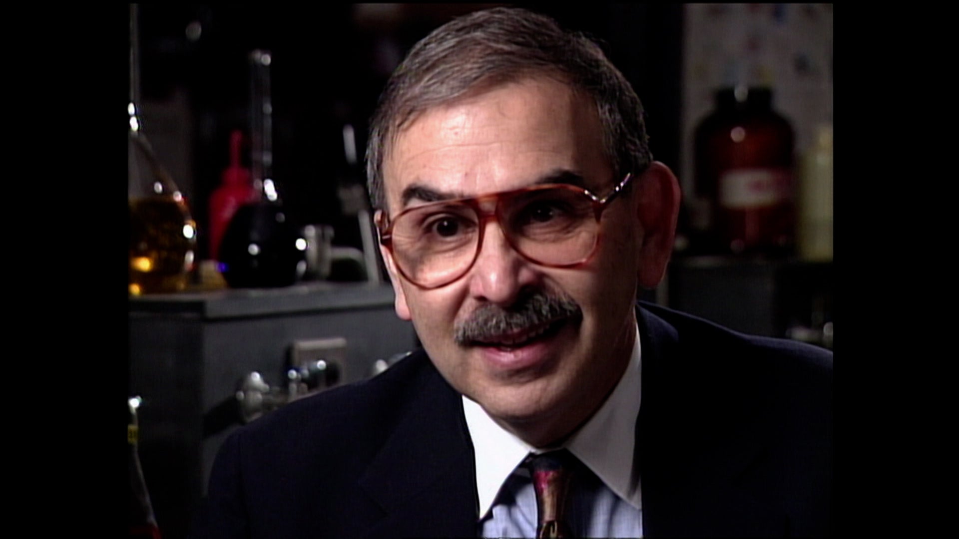 أتوبسي الموسم 1 الحلقة 8 كونفيشنز أوف إي ميديكال إكزامينر