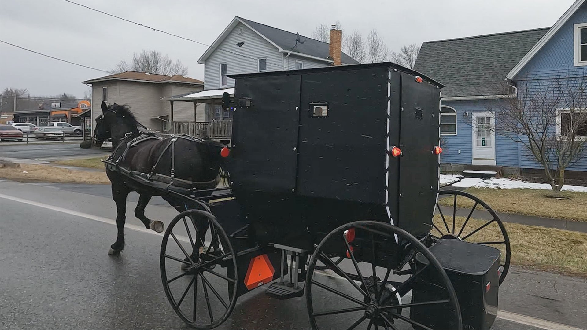 ماي سترينج أريست الموسم 1 الحلقة 1 نايكد أيه تي في