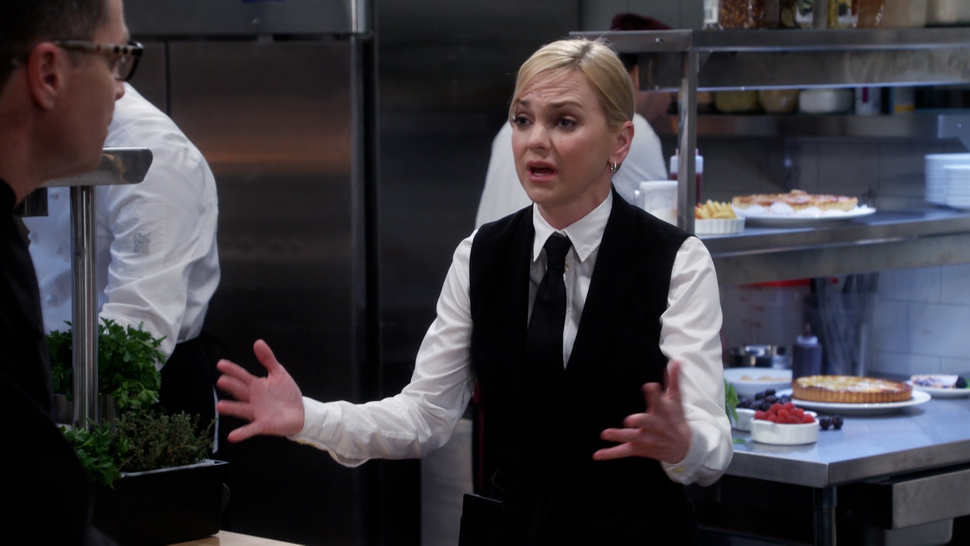 Mom Season 6 Episode 21 Fingers Guns and a Beef Bourguignon