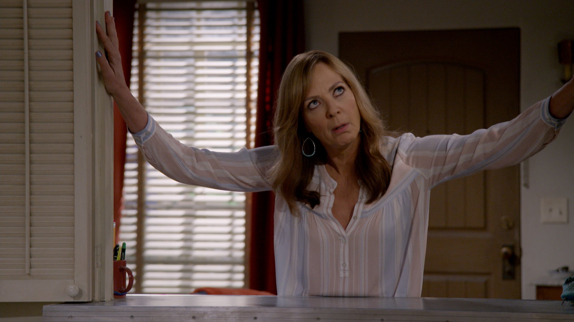Mom Season 7 Episode 4 Twirly Flippy Men and a Dirty Bird