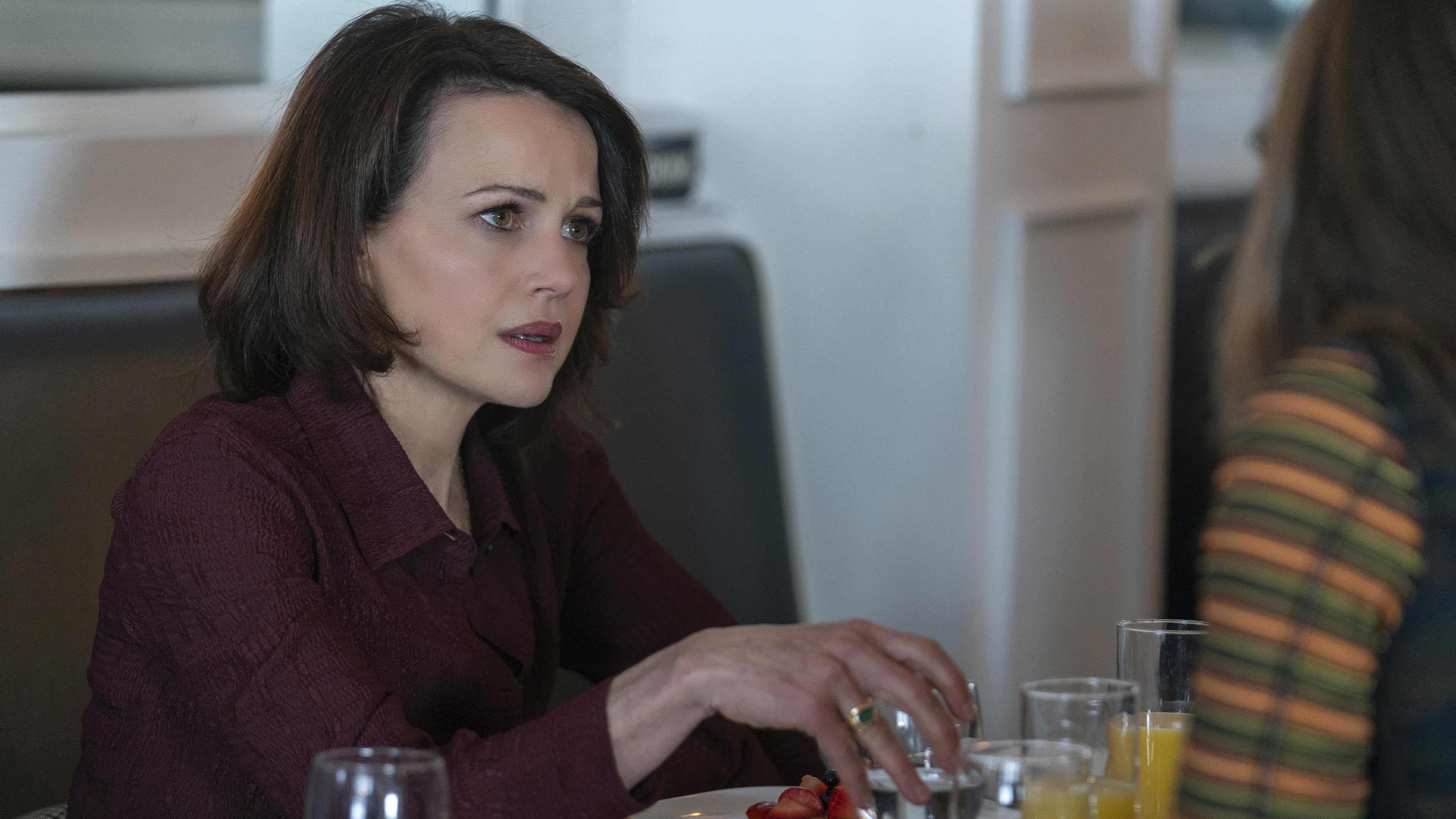 The Girls on the Bus Season 1 Episode 10 The Everydays