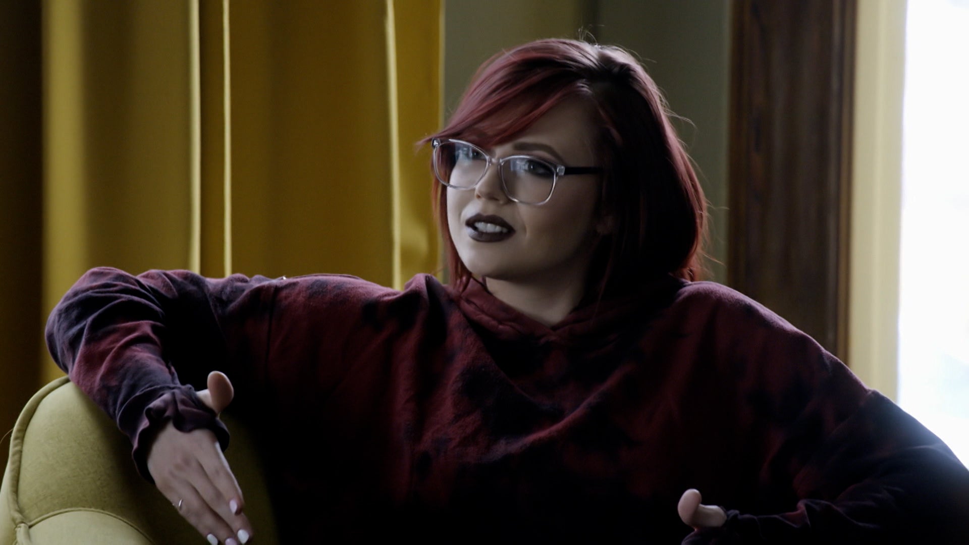 سيكرتس أوف بوليغامي الموسم 1 الحلقة 7 إندوكترينيشن