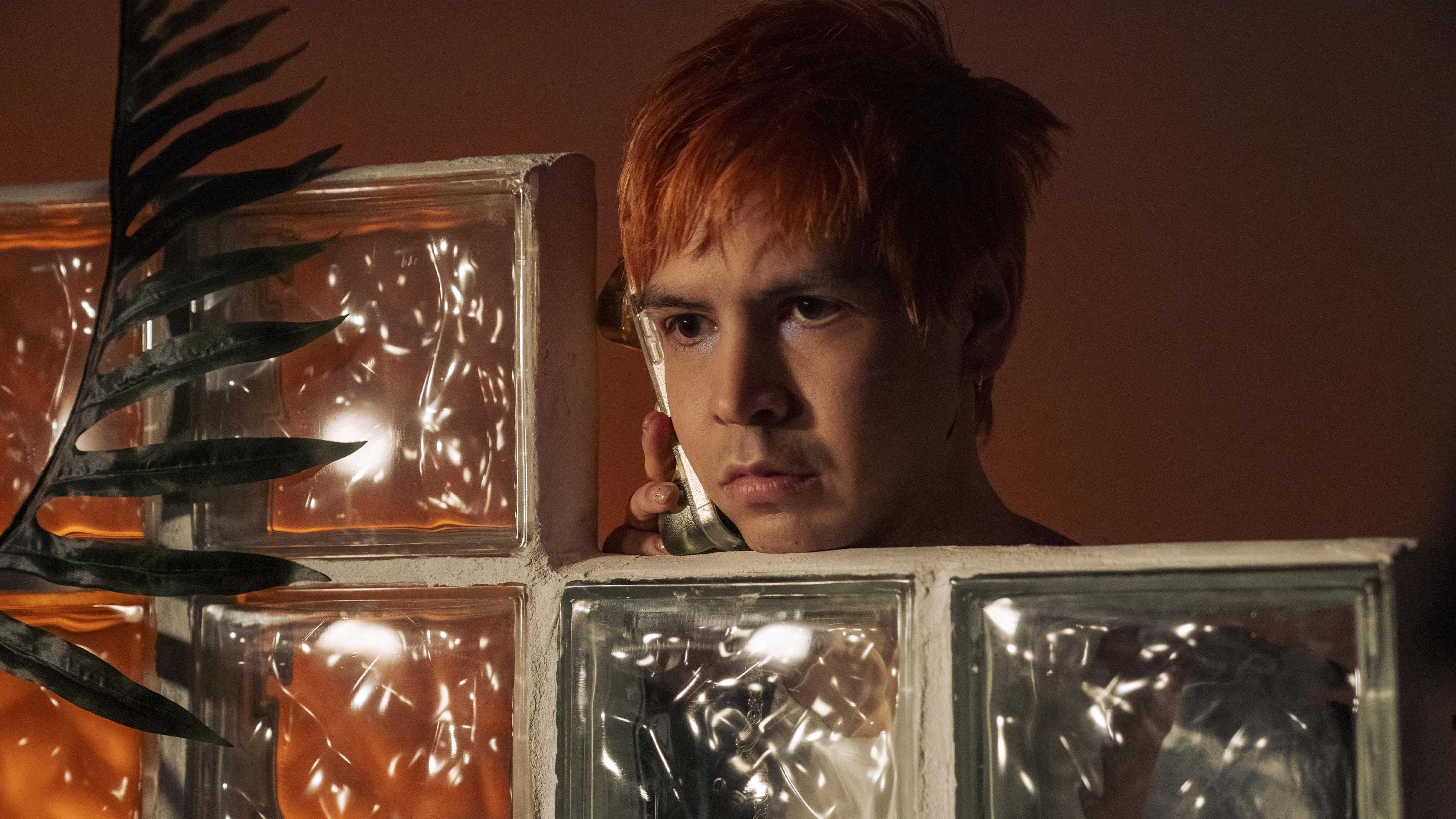 فانتاسماس الموسم 1 الحلقة 4 لوكينغ4...