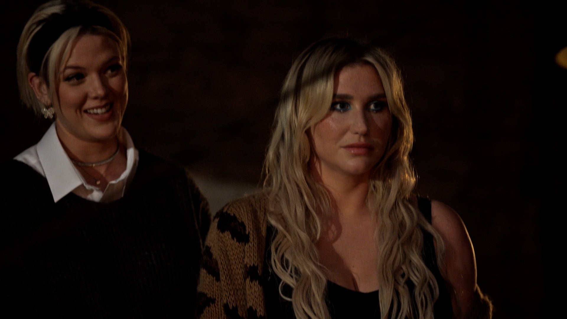 كونجورينغ كيشا الموسم 1 الحلقة 2 سونغز فور ذا ديد