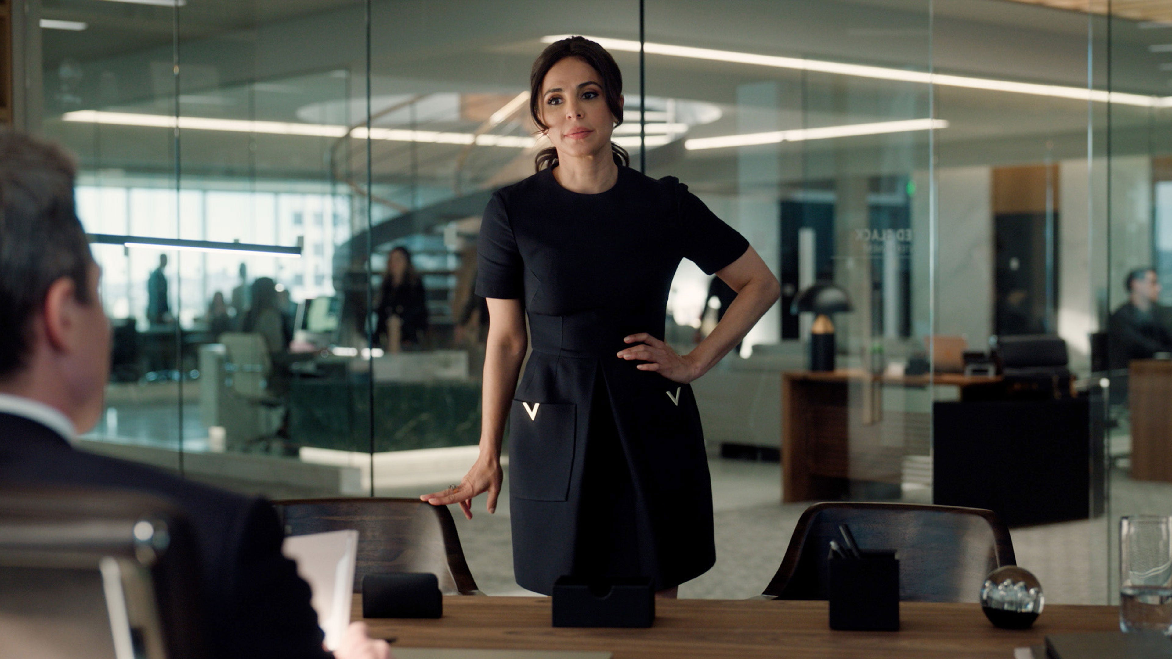 Suits: L.A. Season 1 Episode 1 Seven Days A Week And Twice On Sundays