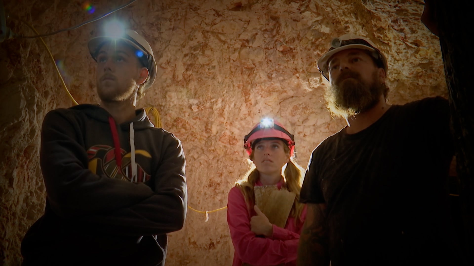 Outback Opal Hunters Season 7 Episode 9 Red Tape