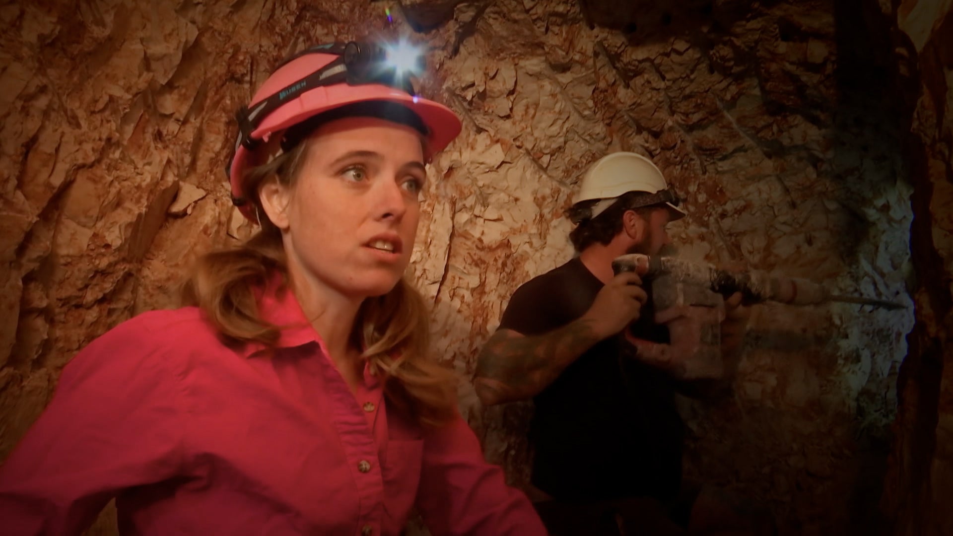 Outback Opal Hunters Season 7 Episode 15 Trucking Fun