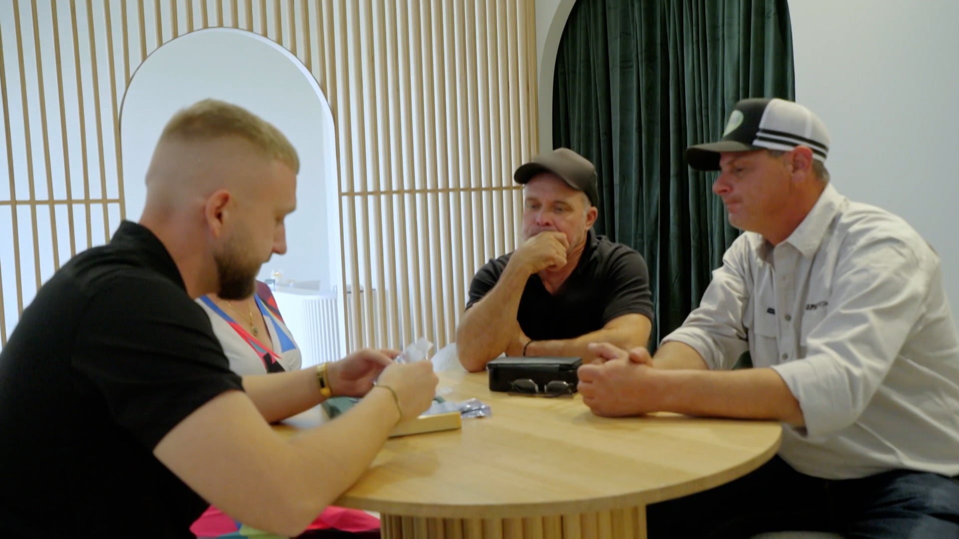 Outback Opal Hunters Season 7 Episode 18 Right on the Mark