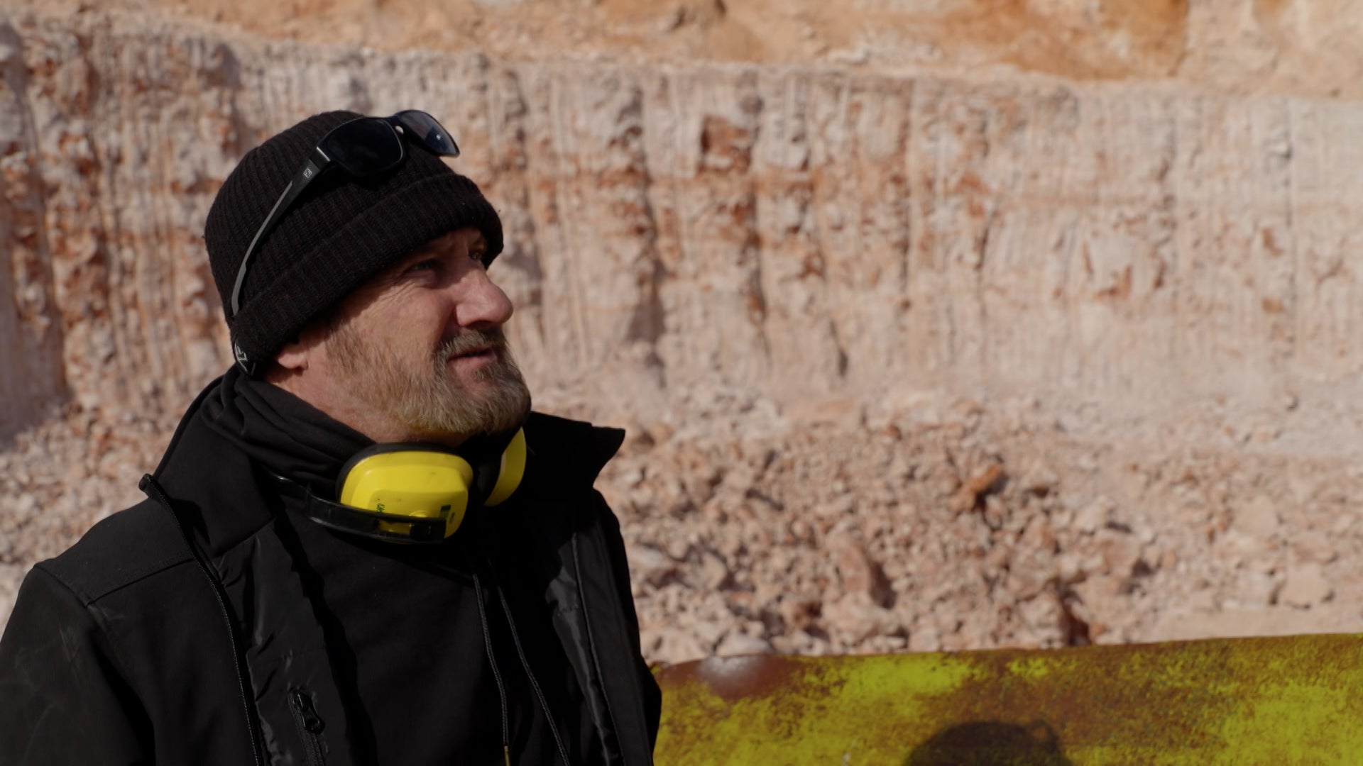 Outback Opal Hunters Season 8 Episode 5 Miner Vs Machine