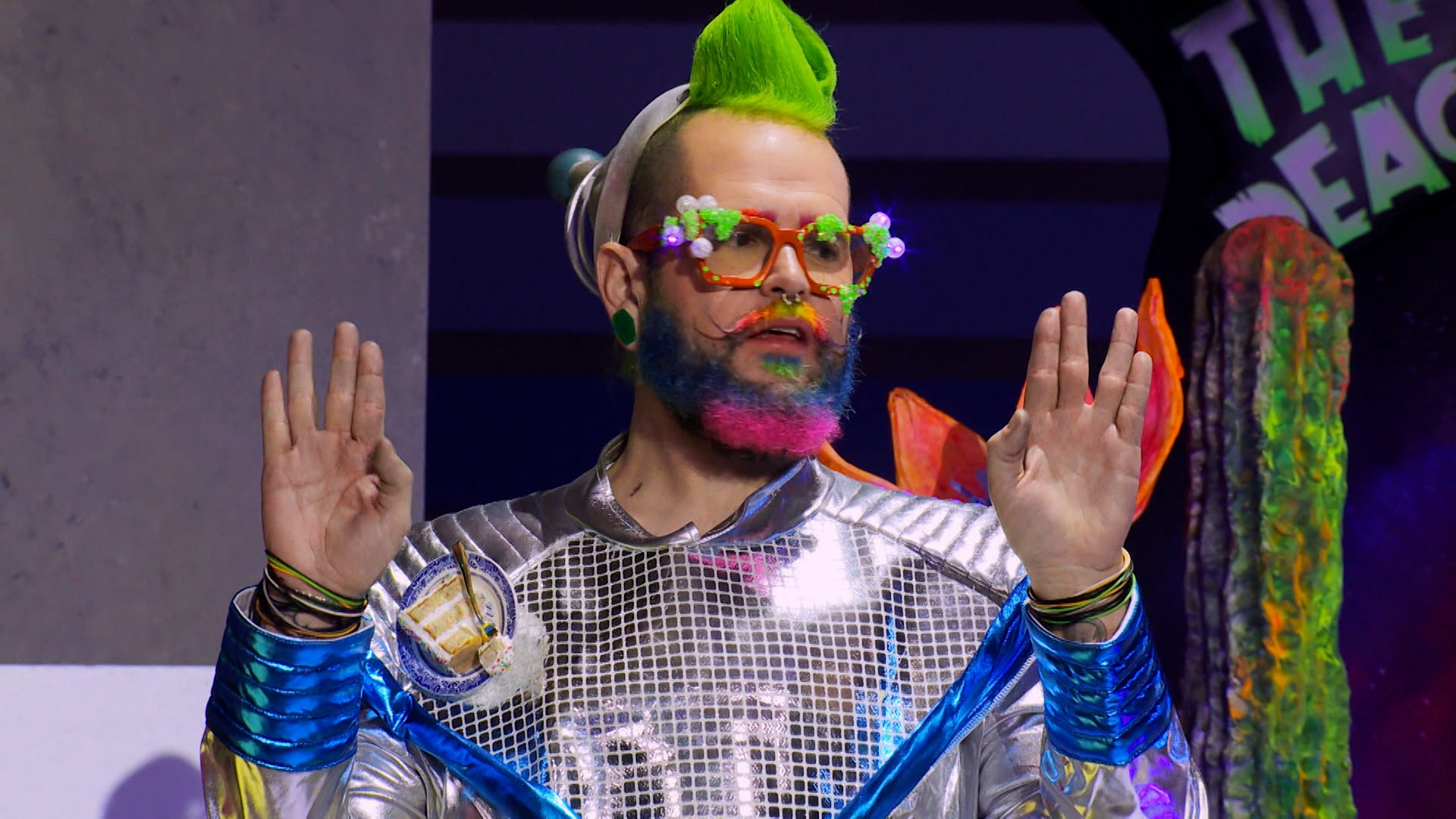 سوبر ميغا كيكس الموسم 1 الحلقة 6 غزو فضائي